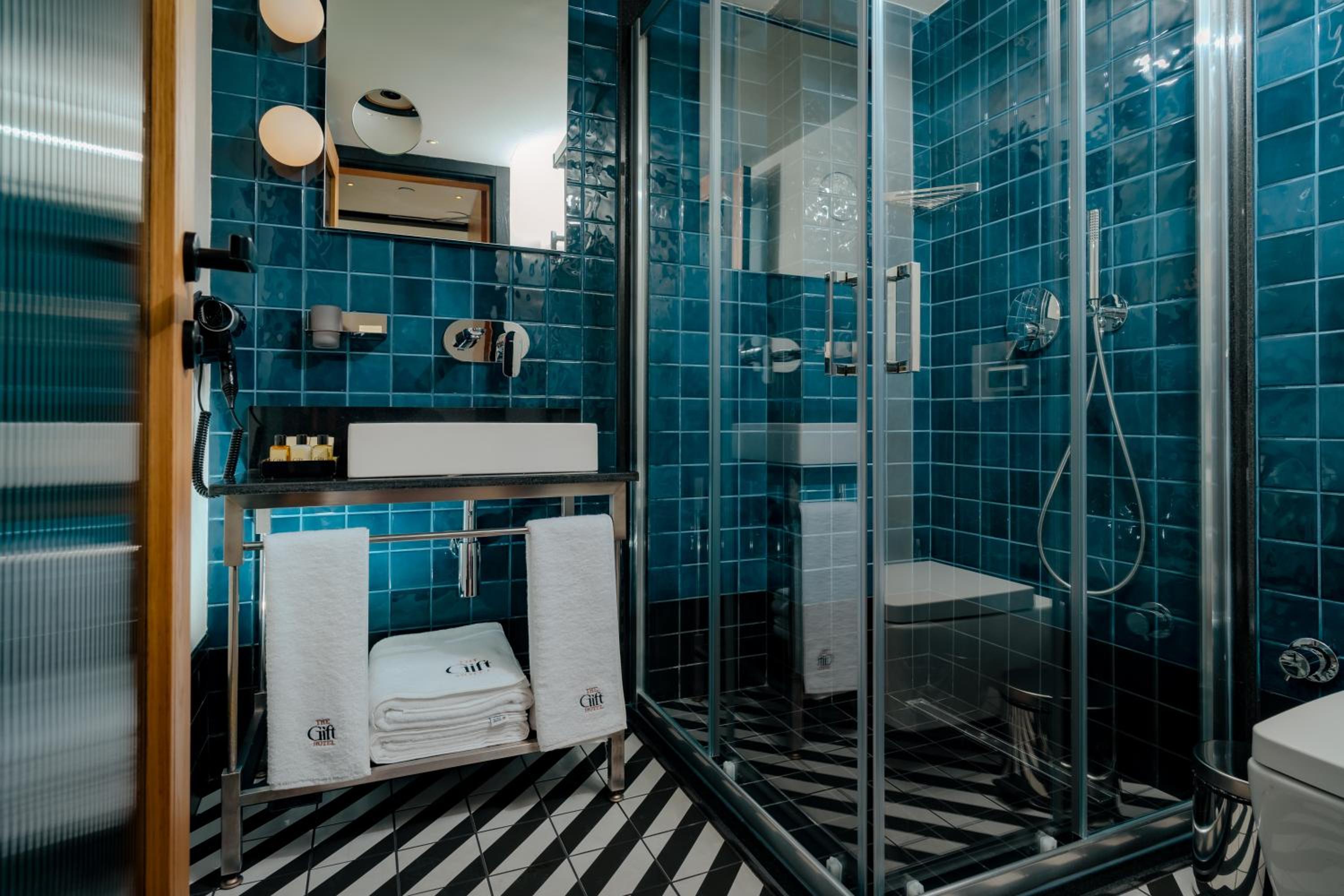 The Gift Otel - Image 50