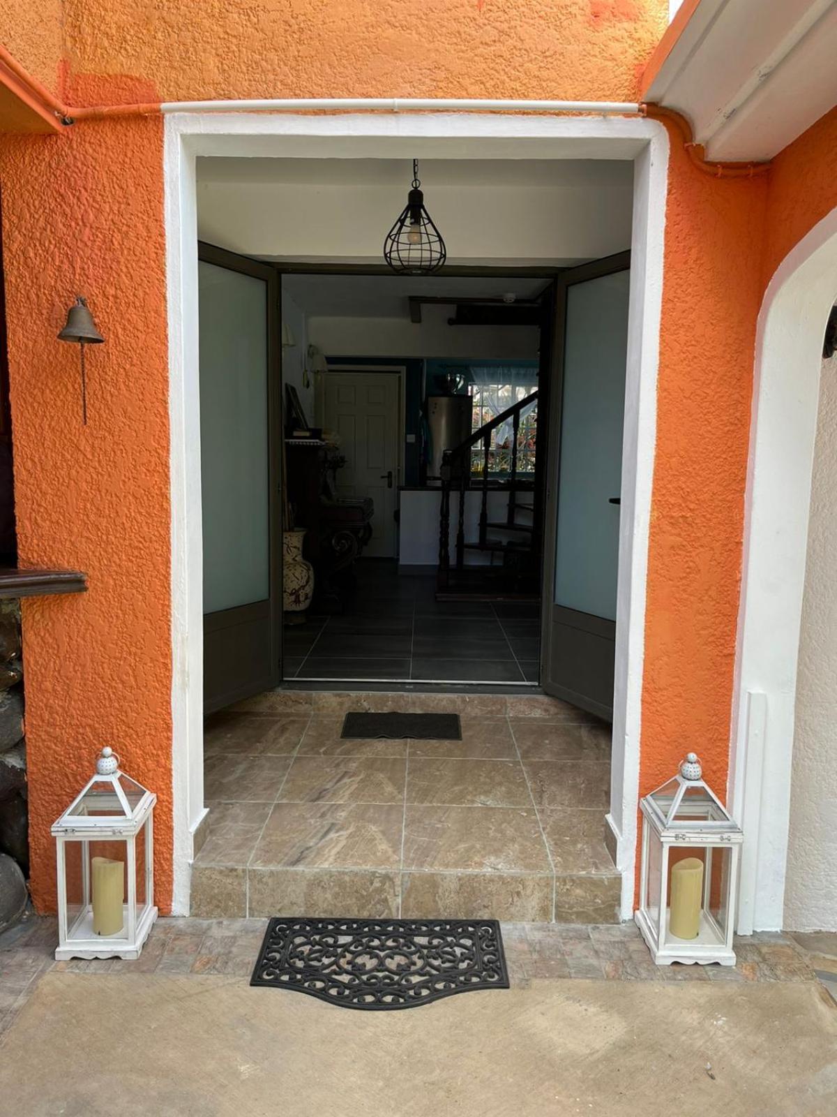 Villa Tourelle of Paradise with Private Heated Pool may-Aug