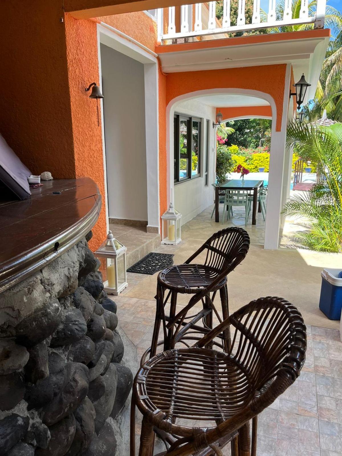 Villa Tourelle of Paradise with Private Heated Pool may-Aug