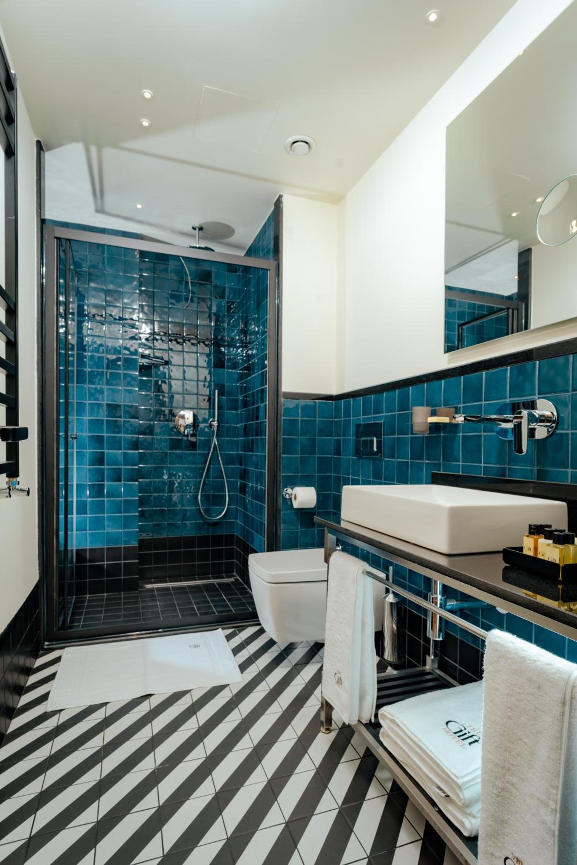 The Gift Otel - Image 70