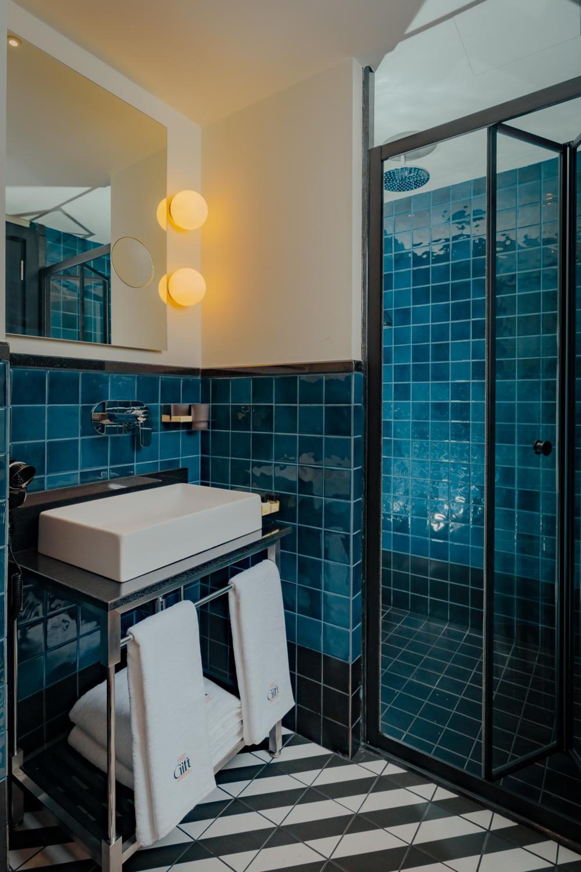 The Gift Otel - Image 79