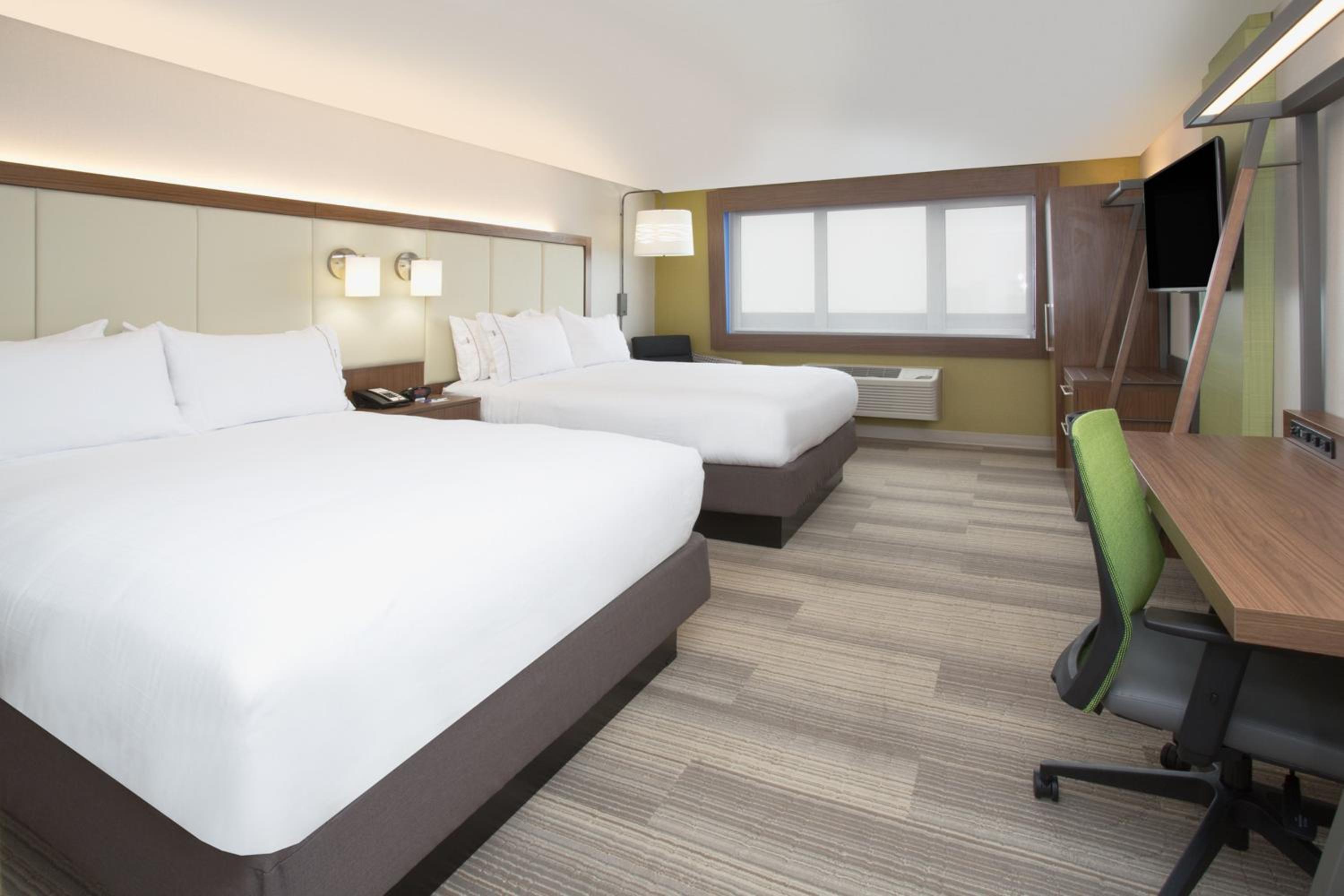 Holiday Inn Express Suites - Houston IAH - Beltway 8, an IHG Hotel - Property Image 61