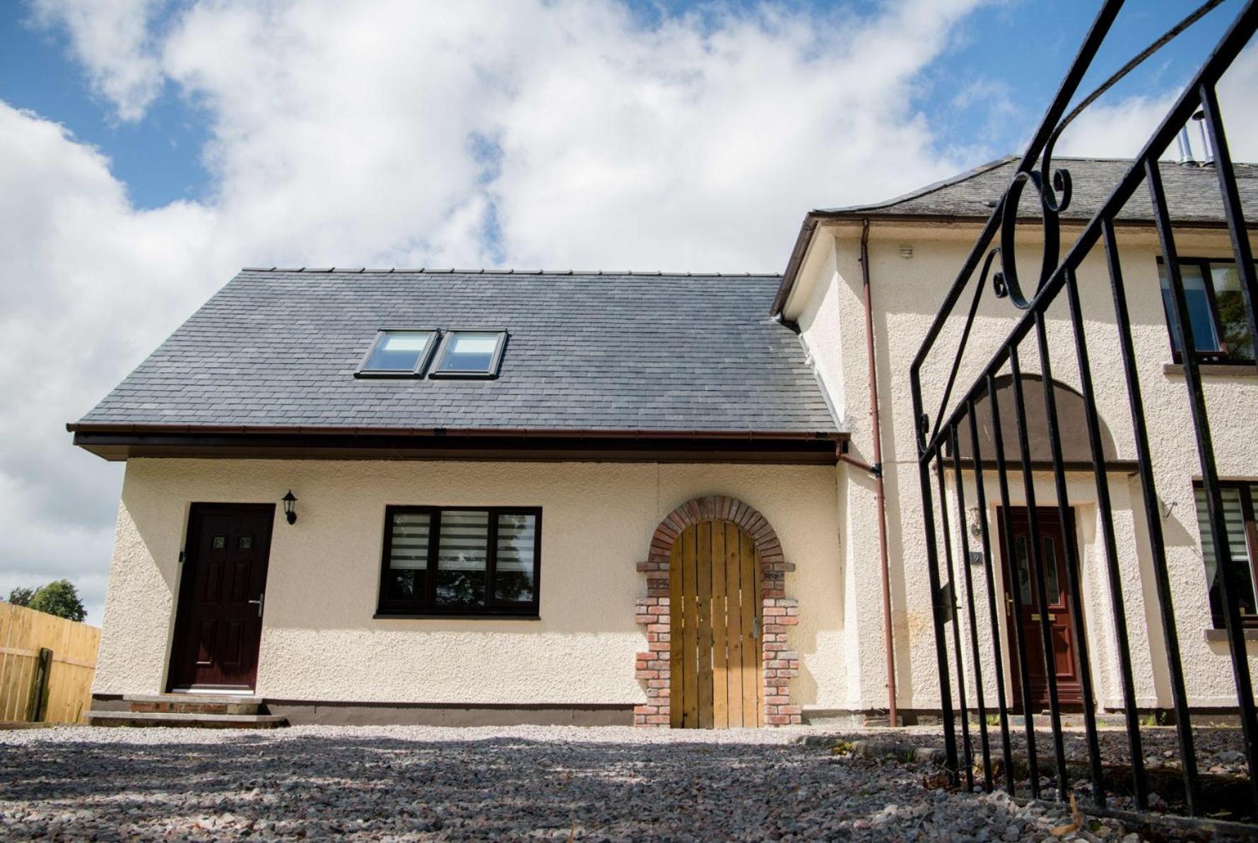 Stobhan Apartment