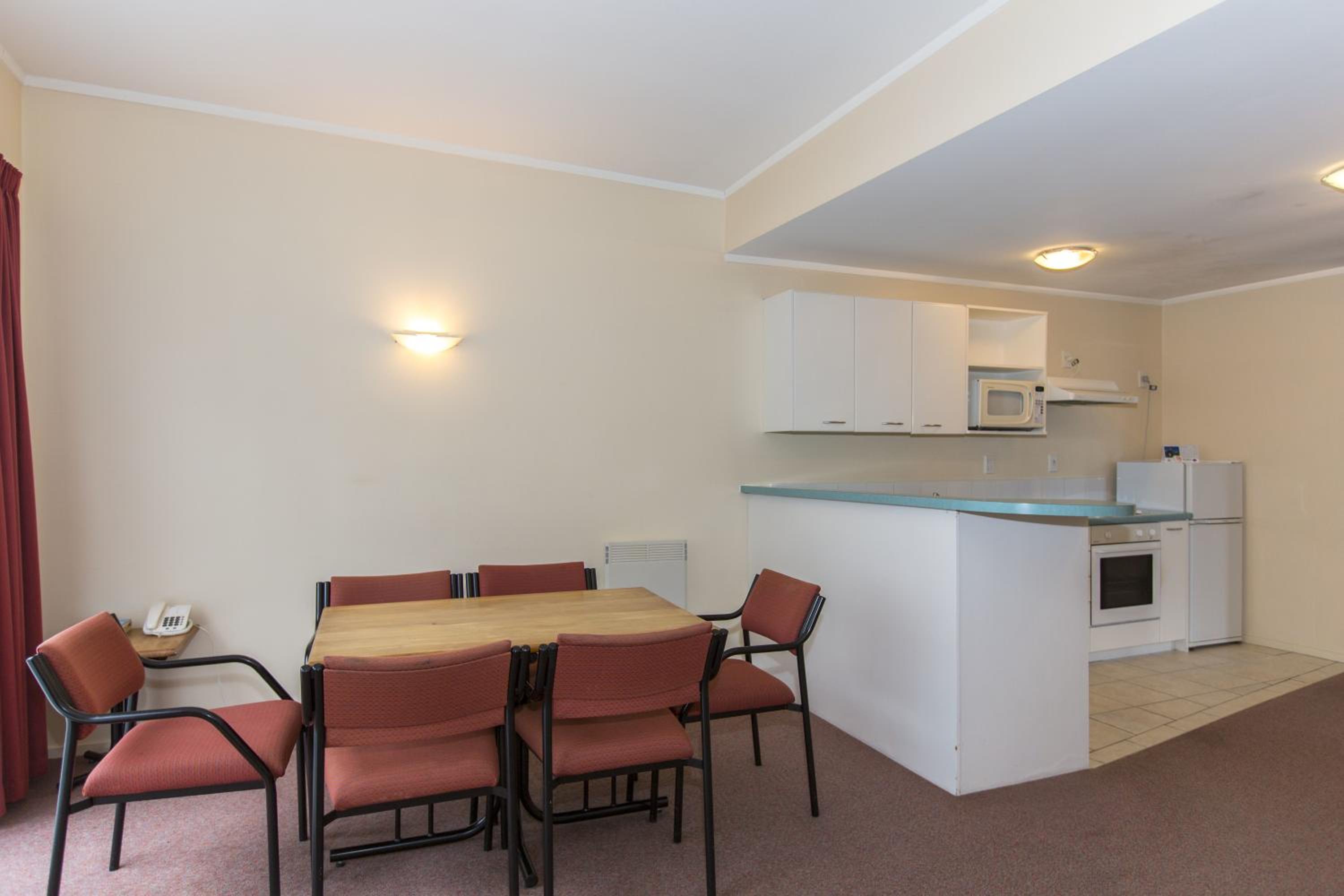 Fernhill Motor Lodge