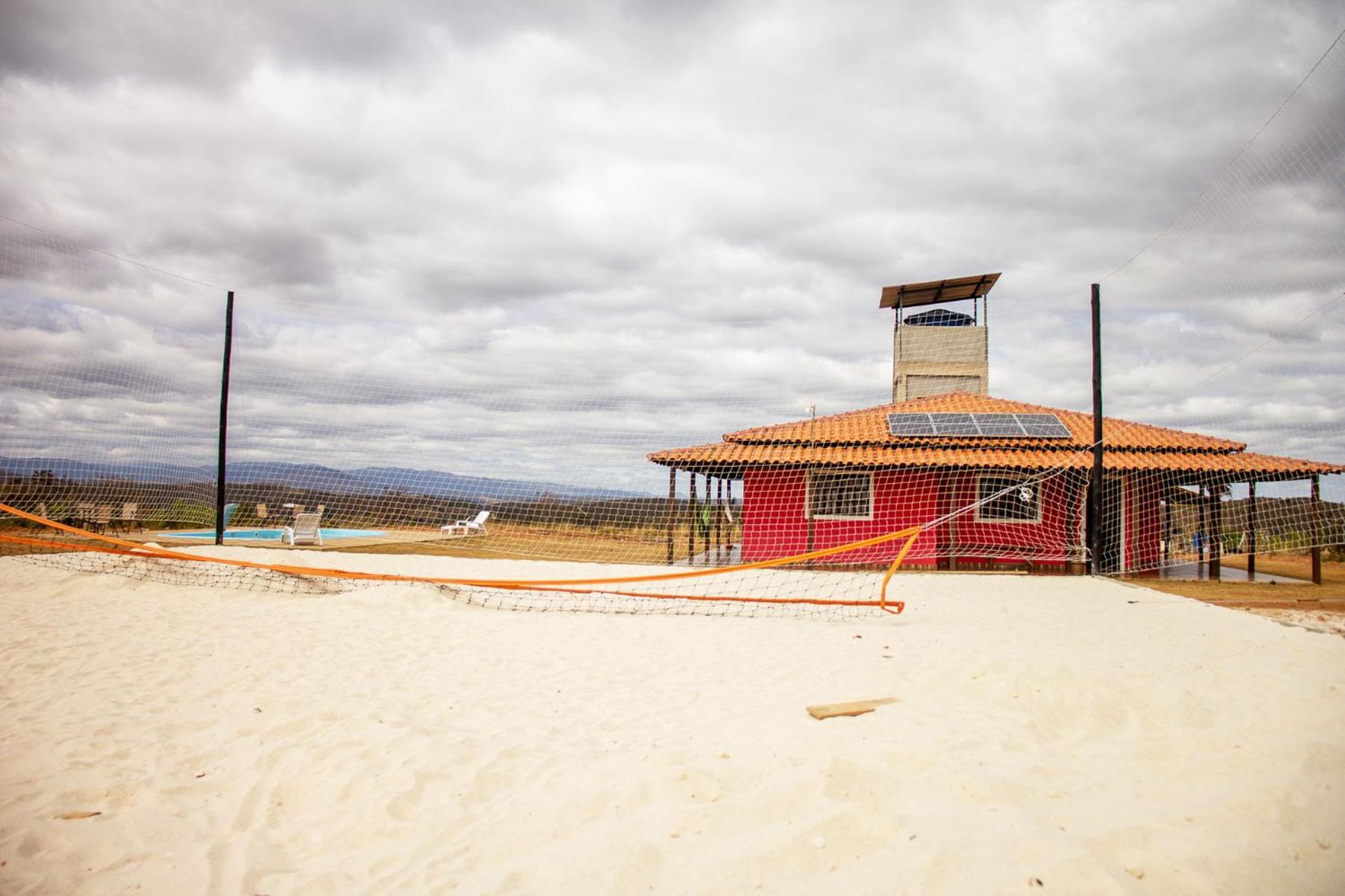 Chacara com Piscina e Lazer em Curral Queimado MG