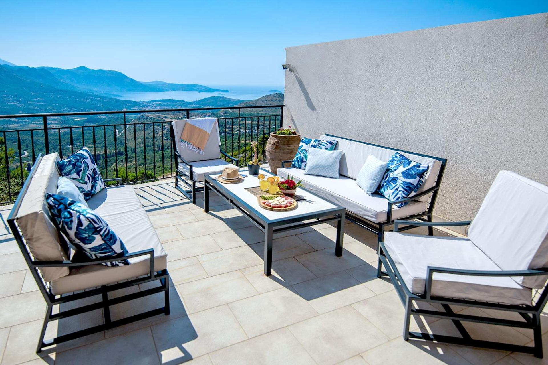 Luxury Villa Rock with pool and Jacuzzi near Dubrovnik
