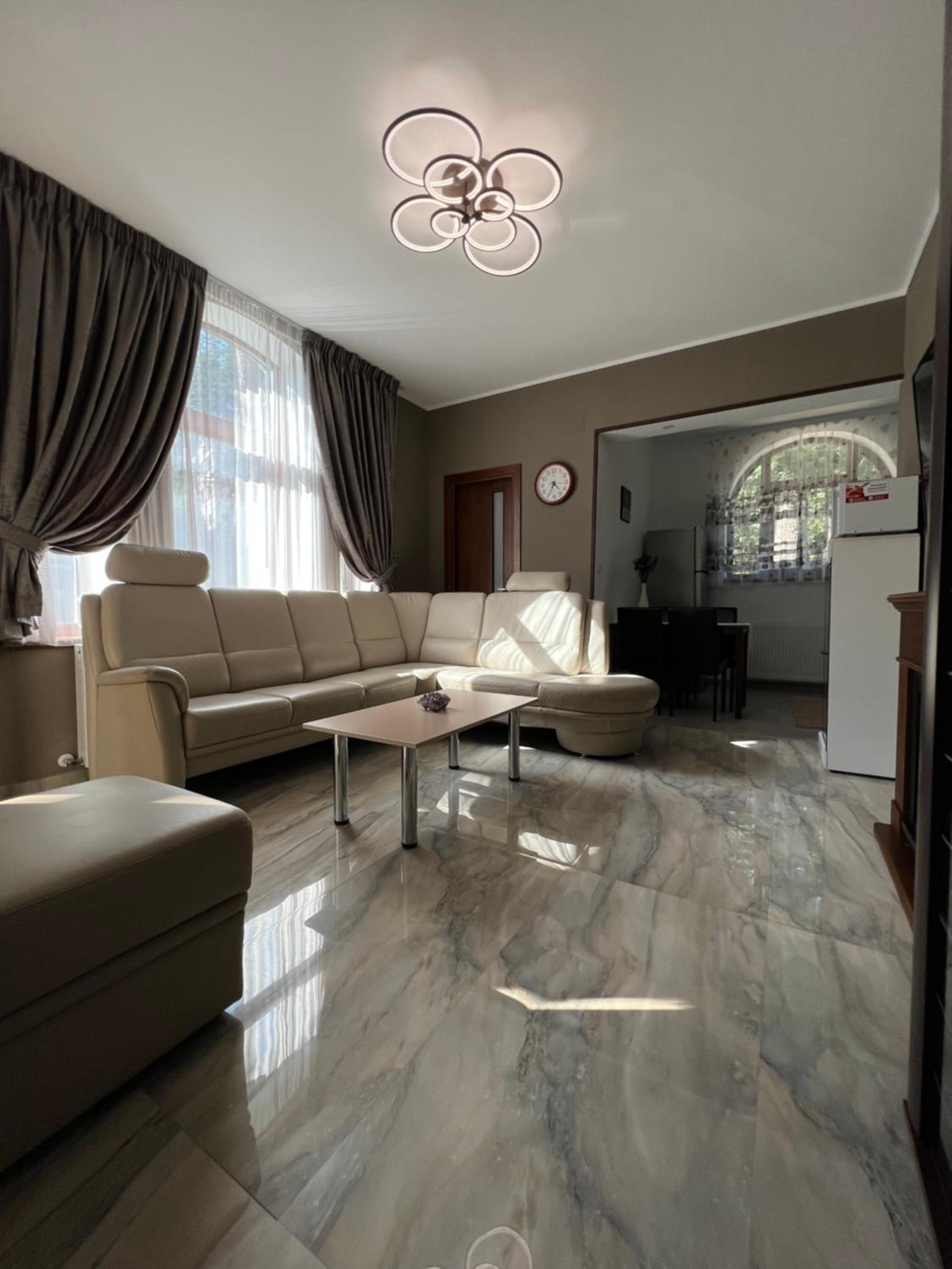 Casa Mugur view 4