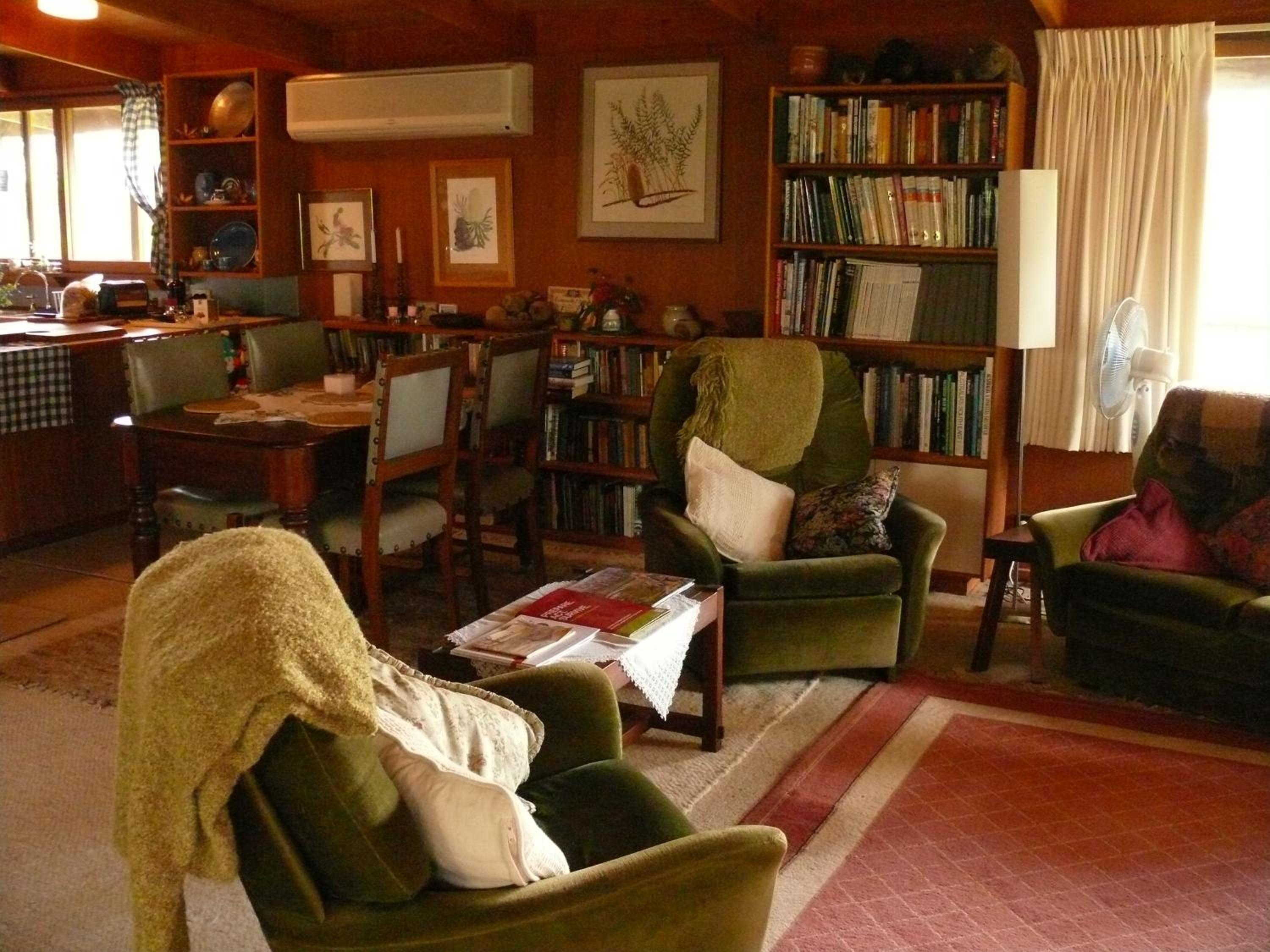 The Burrow at Wombat Bend