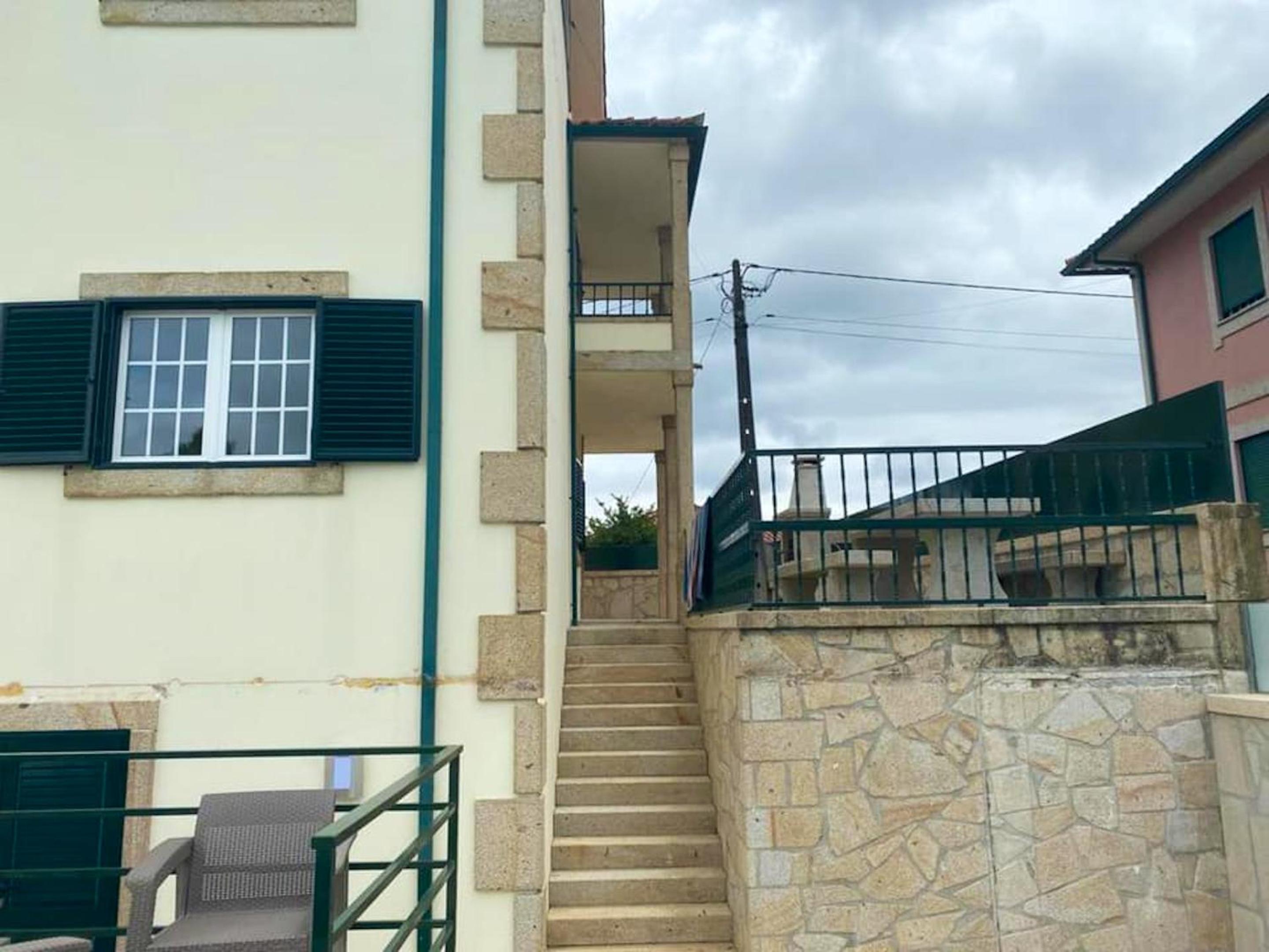 Elegant Villa in Ponte de Lima with Private Pool view 2