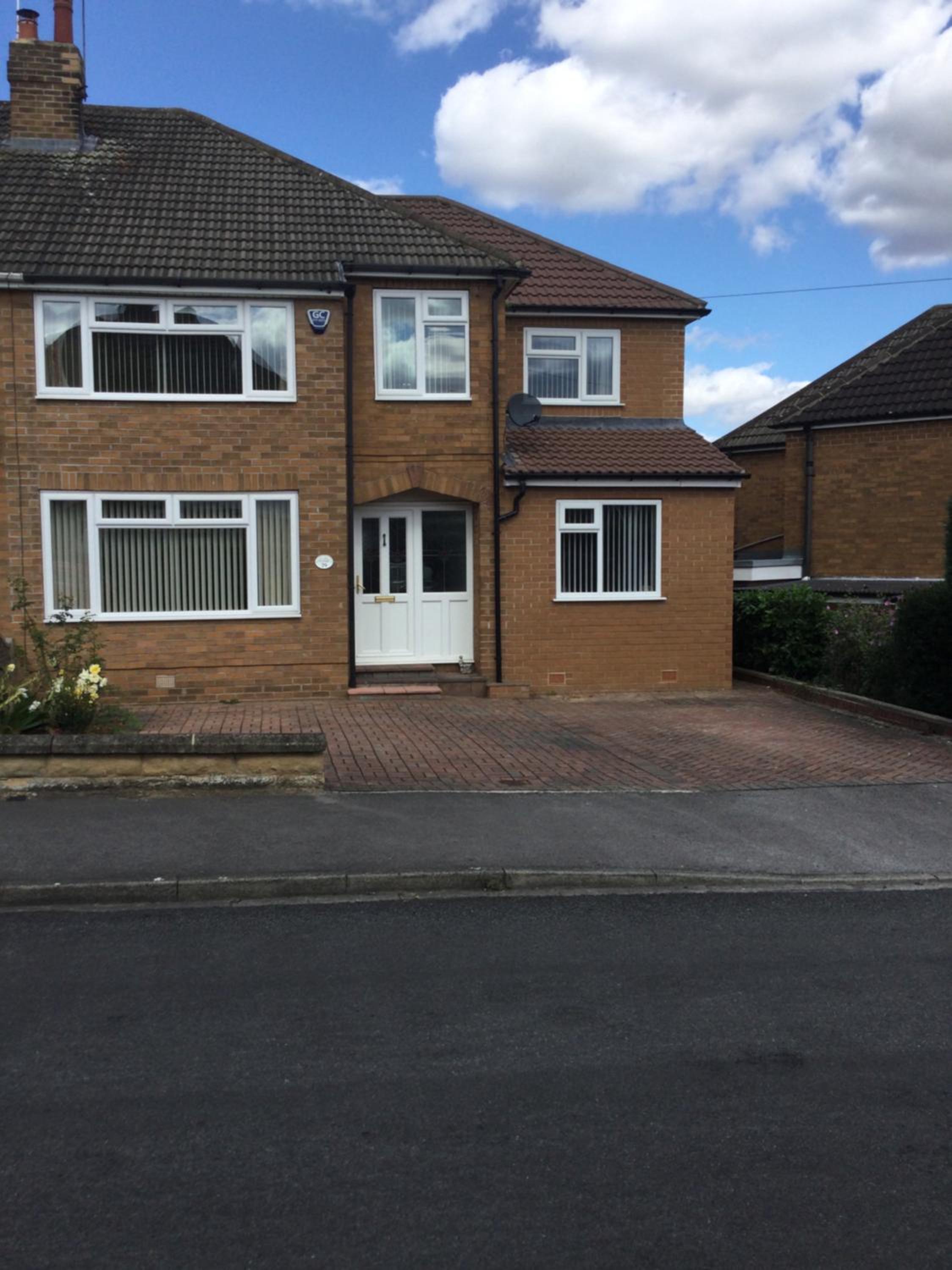 Large 4 bedroom home in Boston Spa village In-between York, Harrogate and Leeds, Sleeps 9 view 3