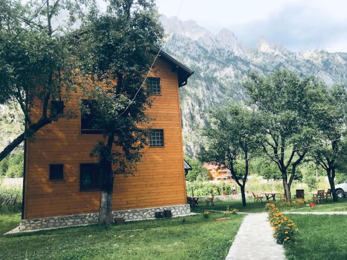 Guesthouse Mehmeti