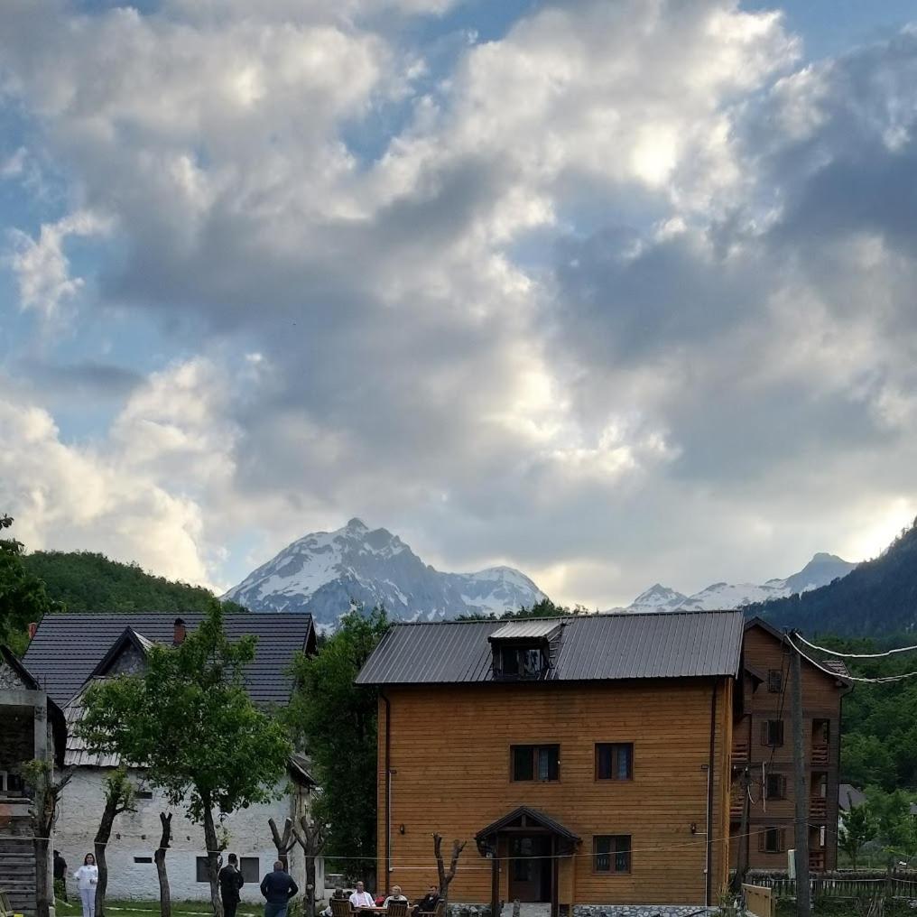 Guesthouse Mehmeti