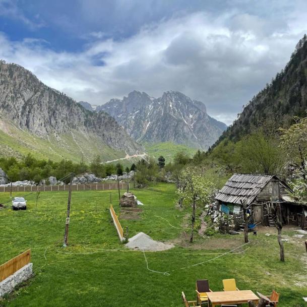 Guesthouse Mehmeti