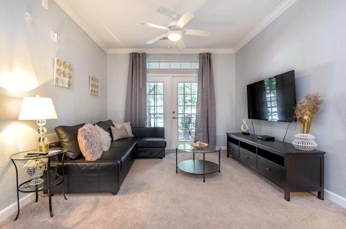 Mediterranean Tuscana Retreat 10 Mins To Disney view 4