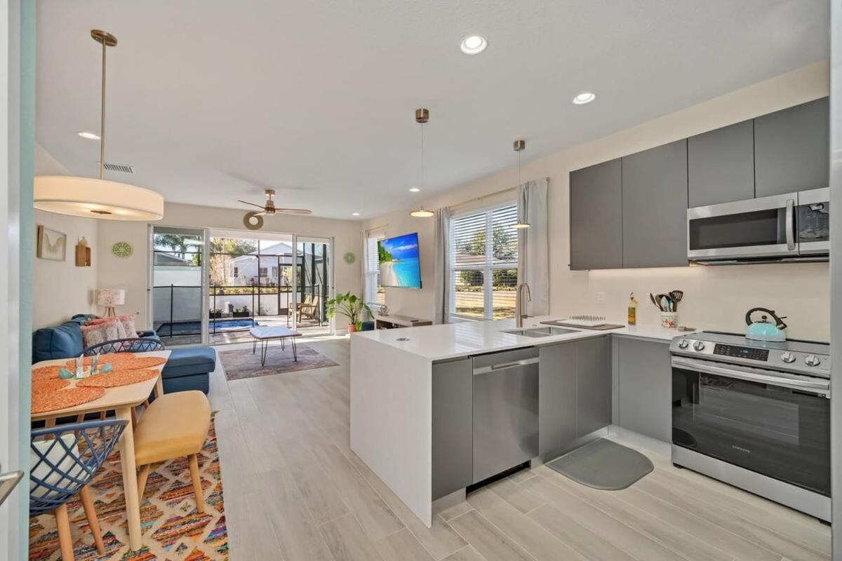 Modern Retreat