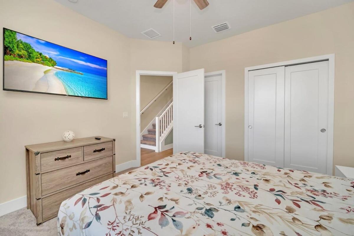 Modern Retreat