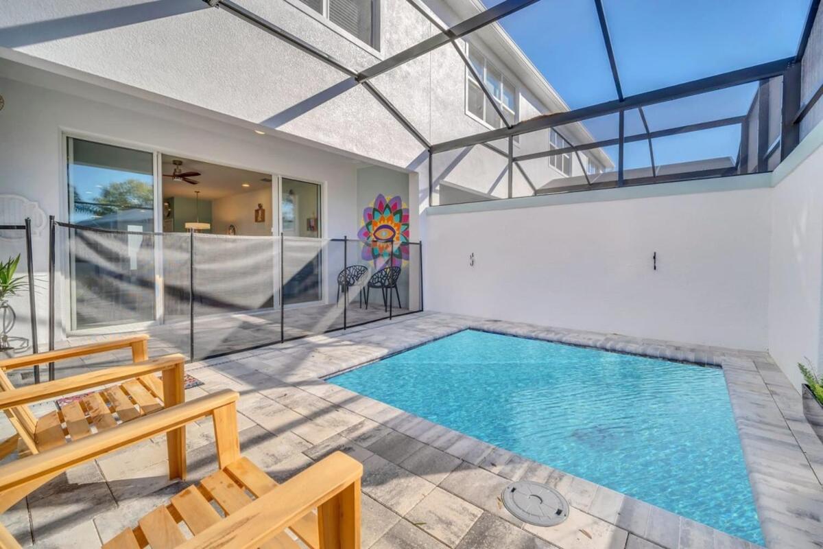 Modern Retreat