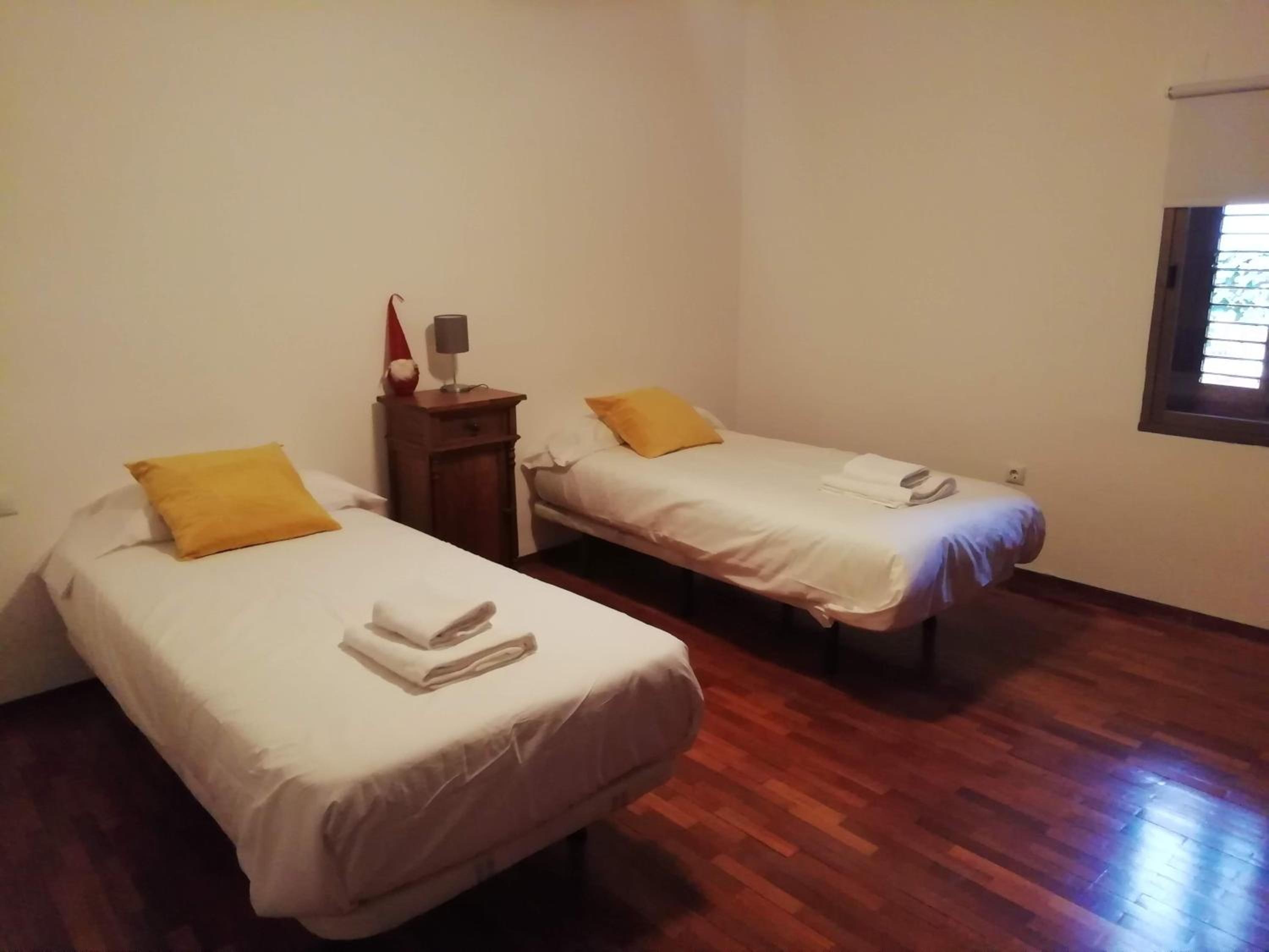 Estupenda Villa con piscina 5 minutos centro Granada Prohibido fiestas