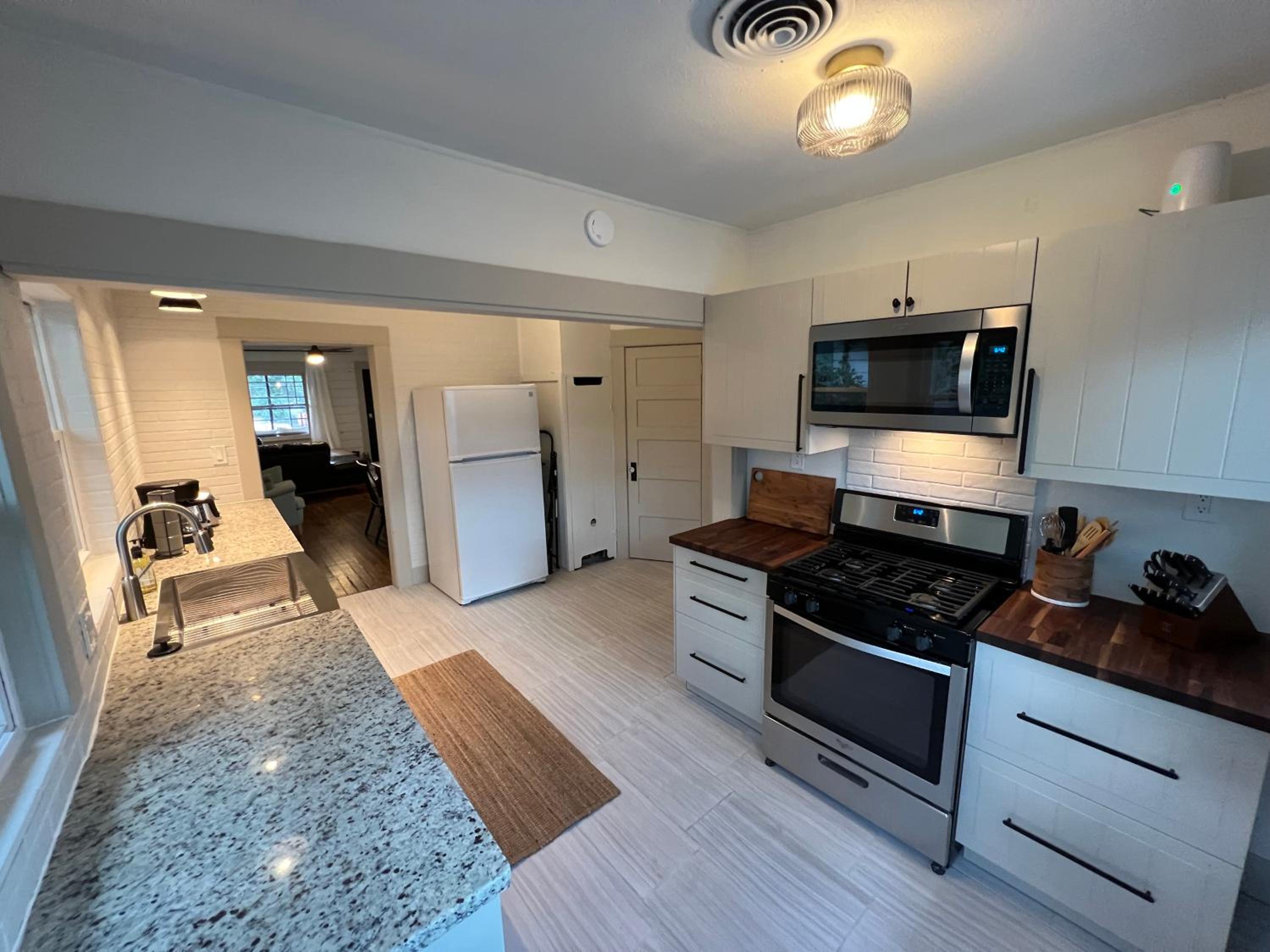 Downtown Williams, walk everywhere, remodeled view 4