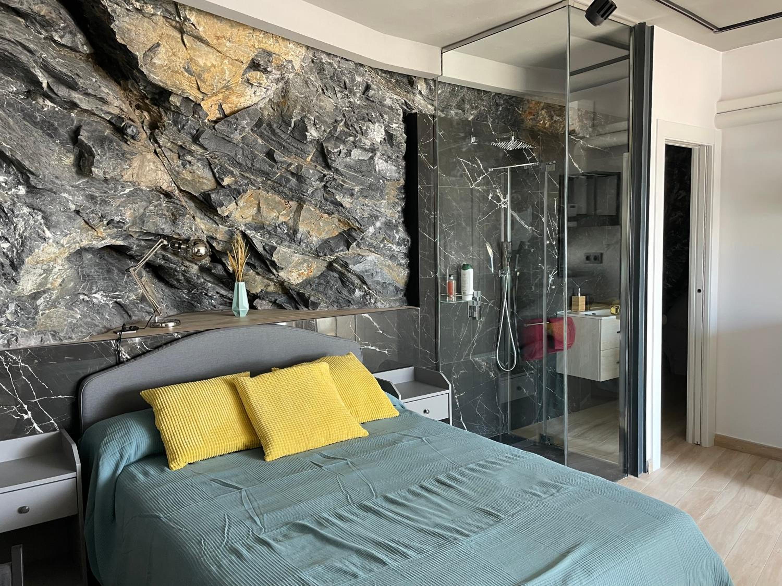 Victoria loft