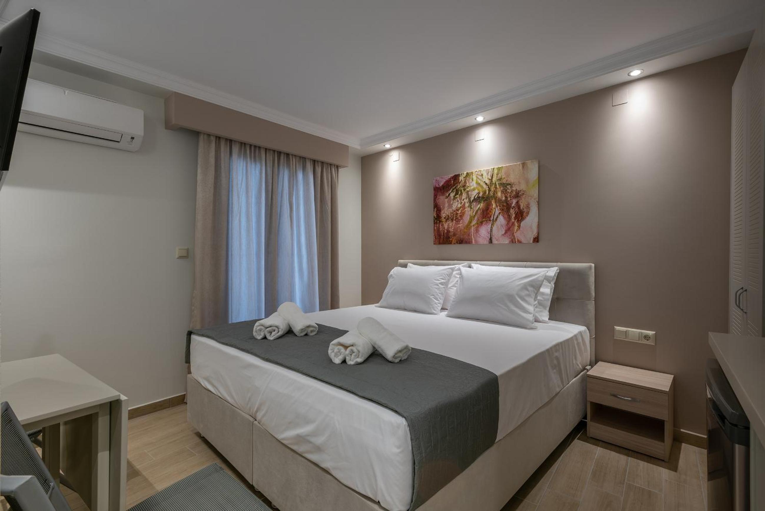 OLYMPIA ROOMS