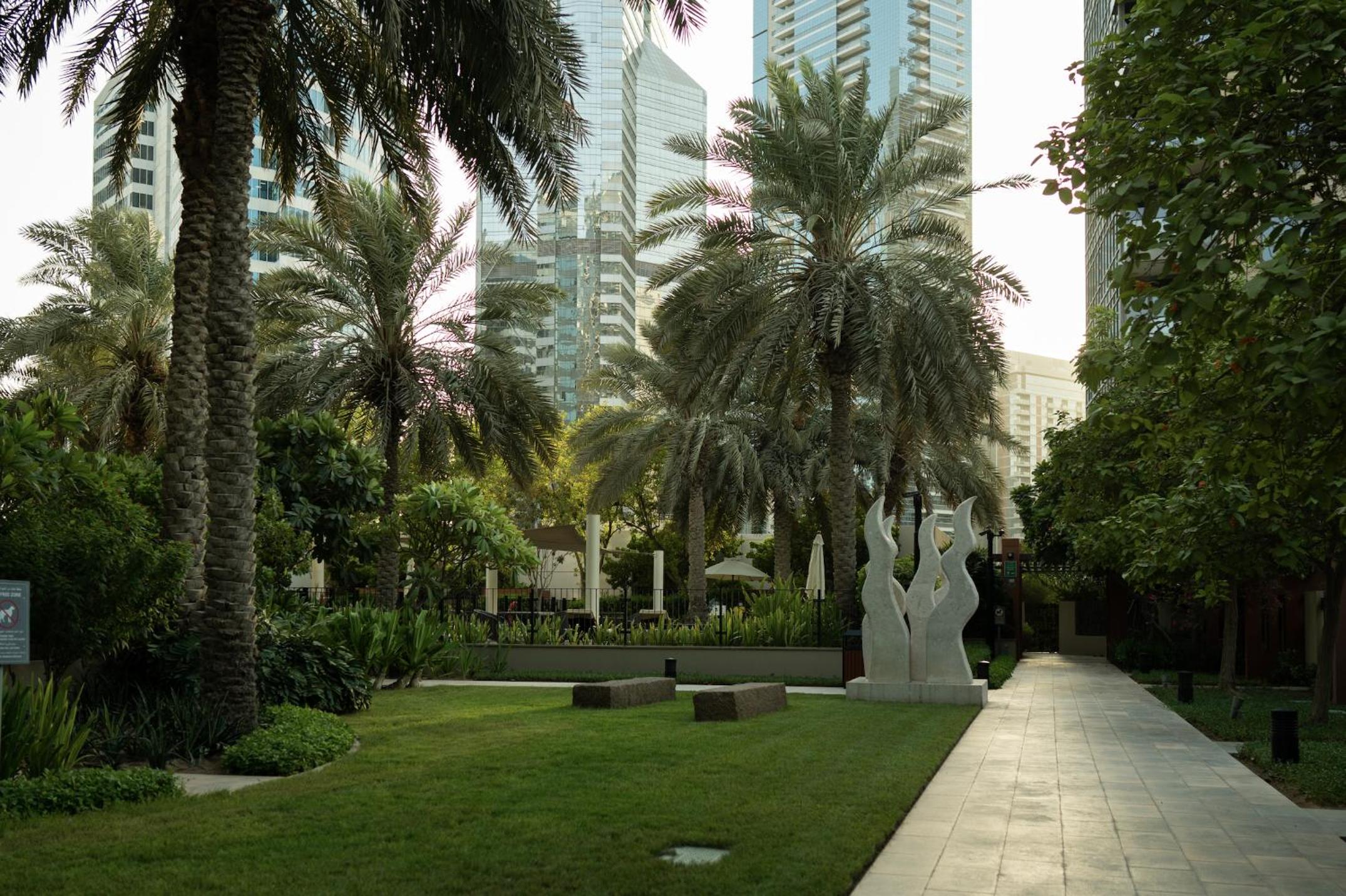 Luxury 3 BR - Direct View to Burj Khalifa