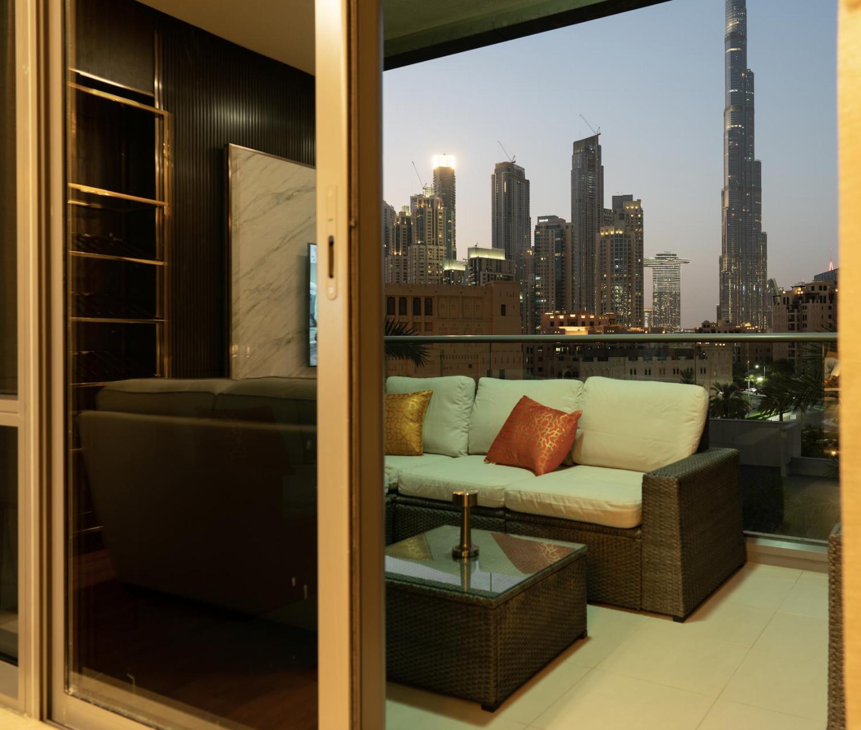 Luxury 3 BR - Direct View to Burj Khalifa
