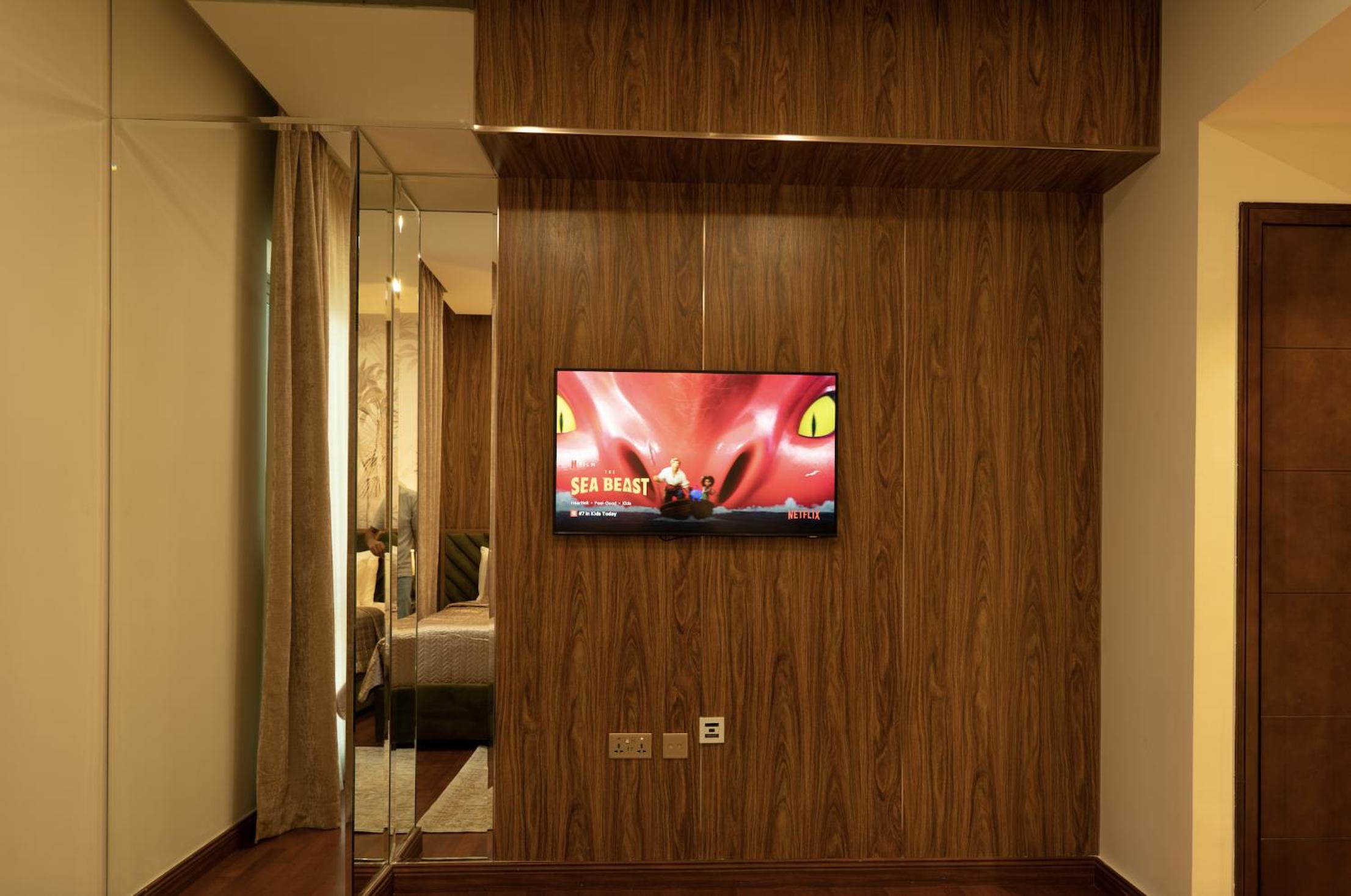 Luxury 3 BR - Direct View to Burj Khalifa