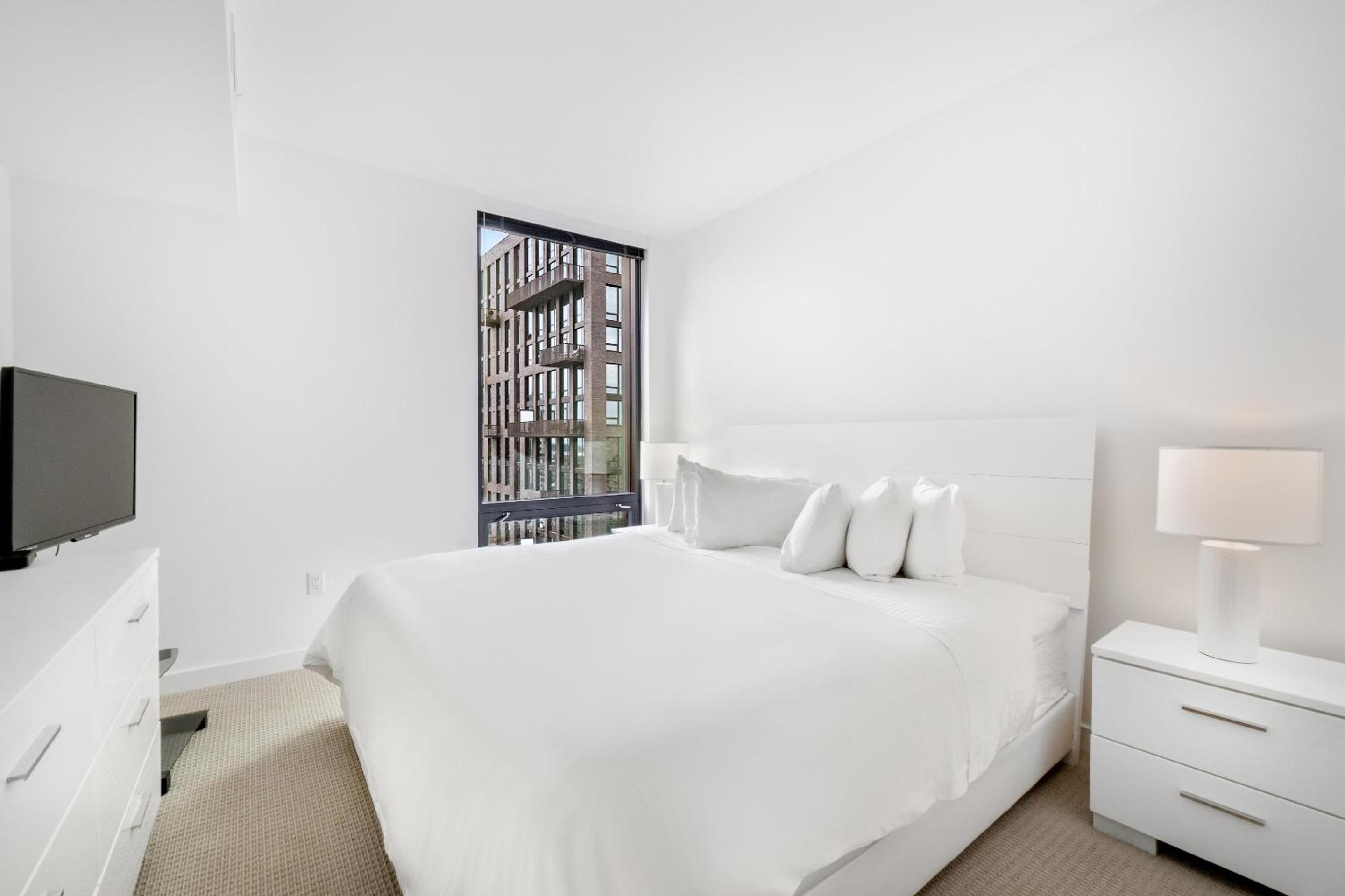 Global Luxury Suites at Reston Town Center