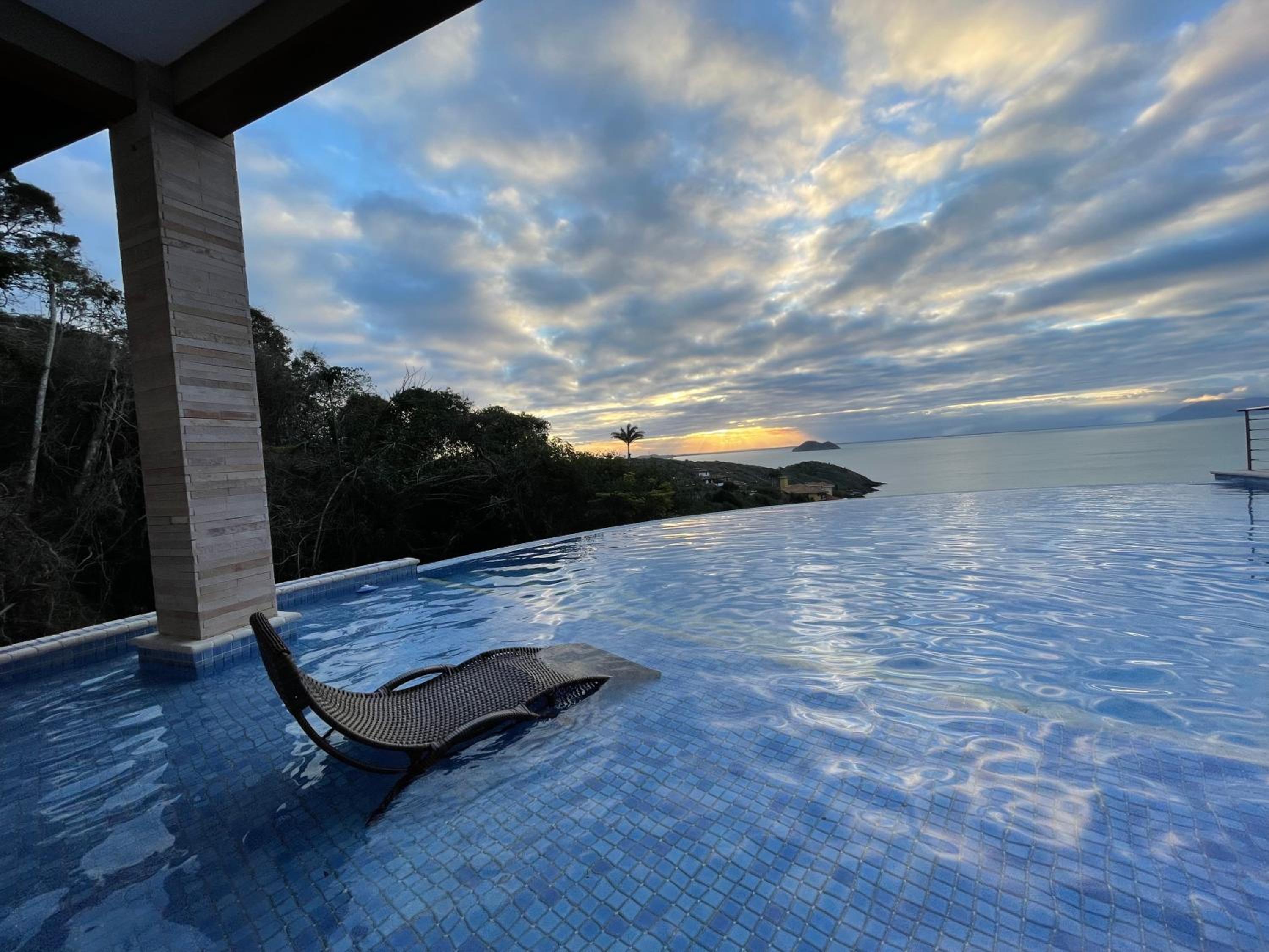 Buzios, casa inteira de frente para o mar em Joao Fernandes, fabulosa, a melhor vista, Mansão Bella Vista