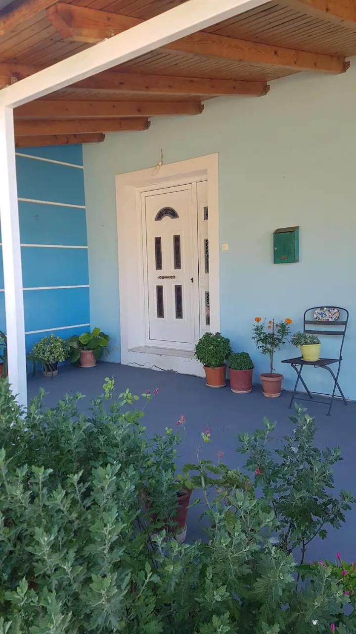 Sylvia's Village Home view 3