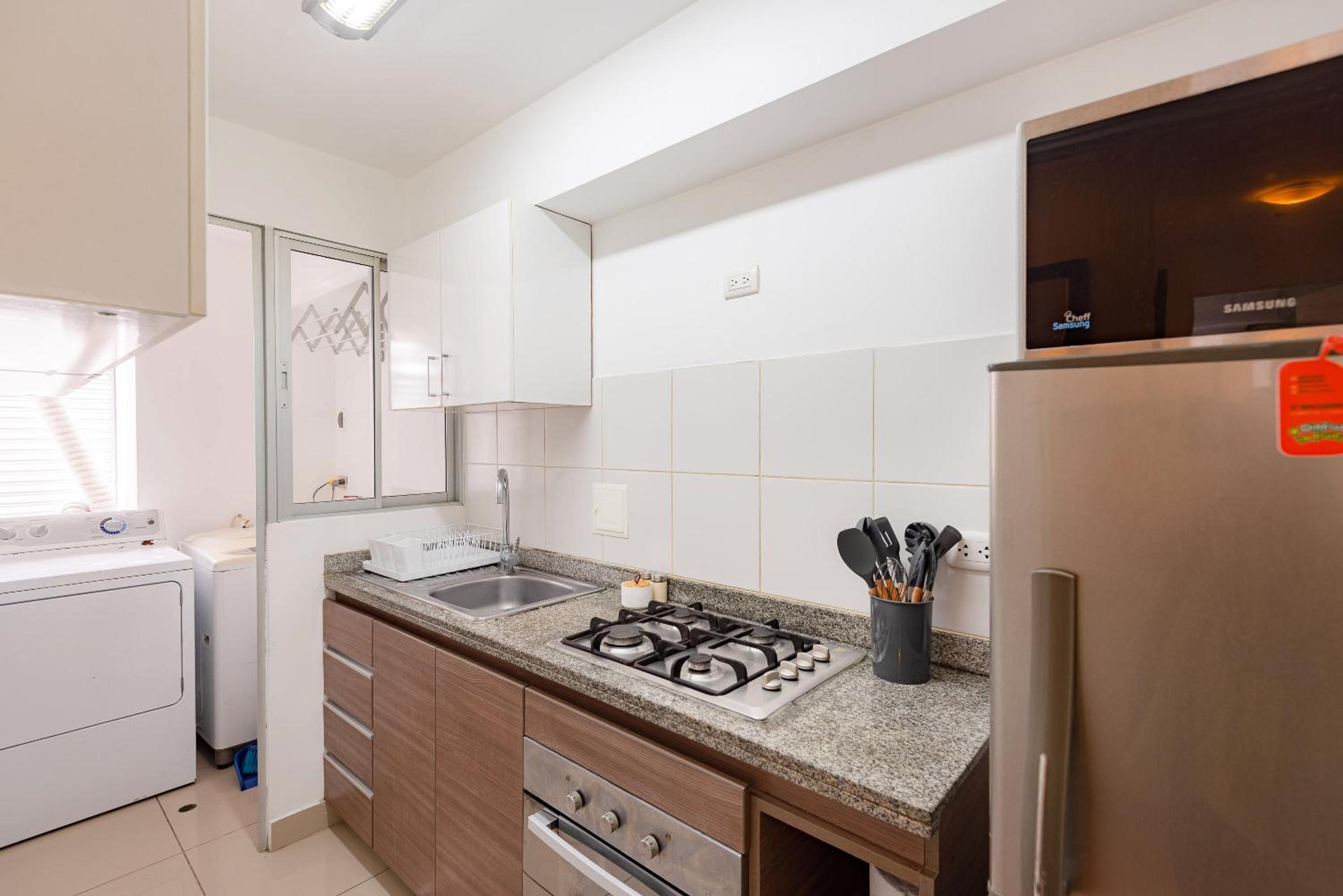 ALU Apartments - Limit with Miraflores Panoramic City View
