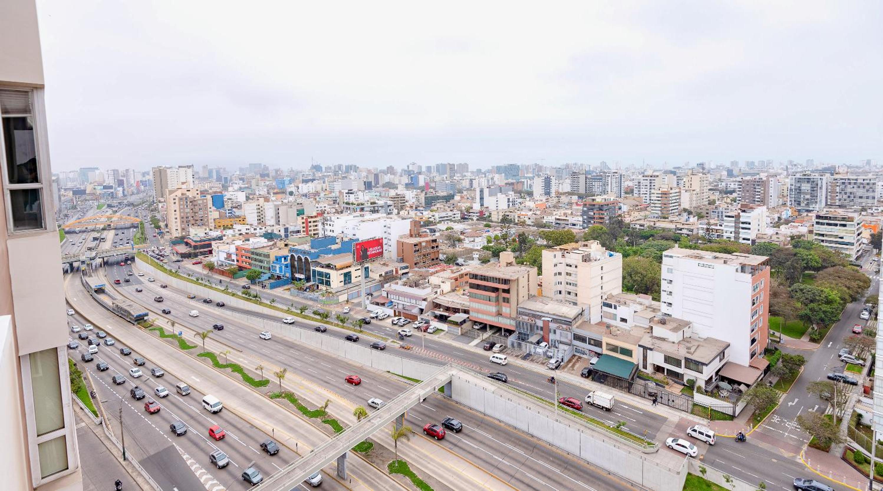 ALU Apartments - Limit with Miraflores Panoramic City View