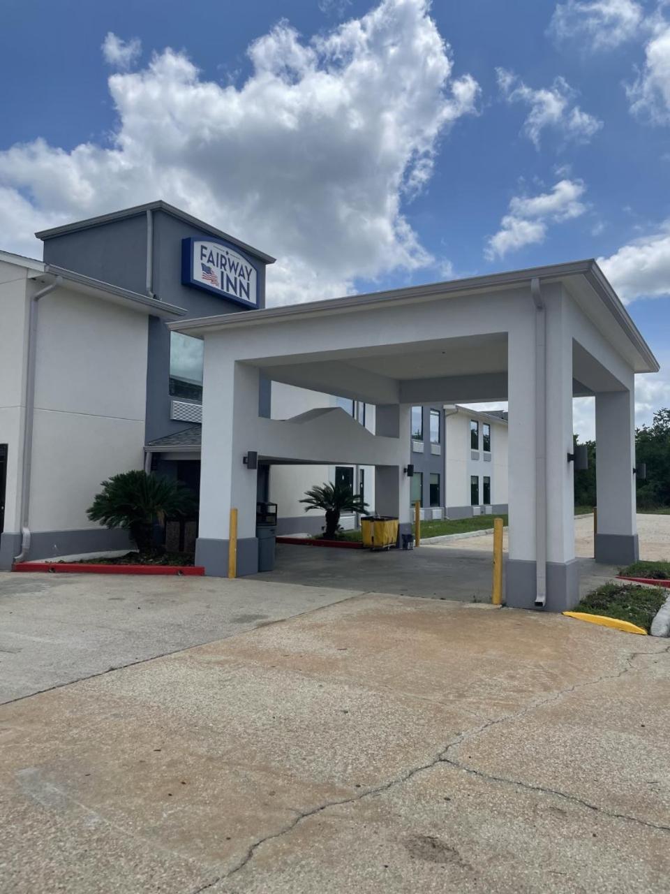 Fairway Inn - Property Image 3