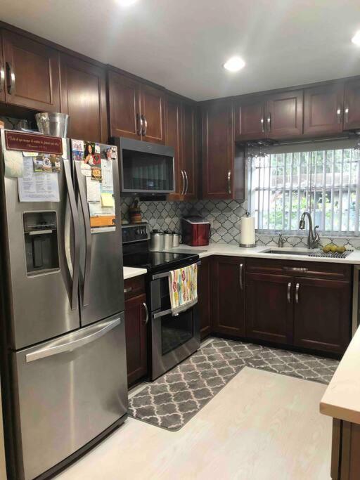 PunkyGia’s Lovely 2 Bedroom City Retreat
