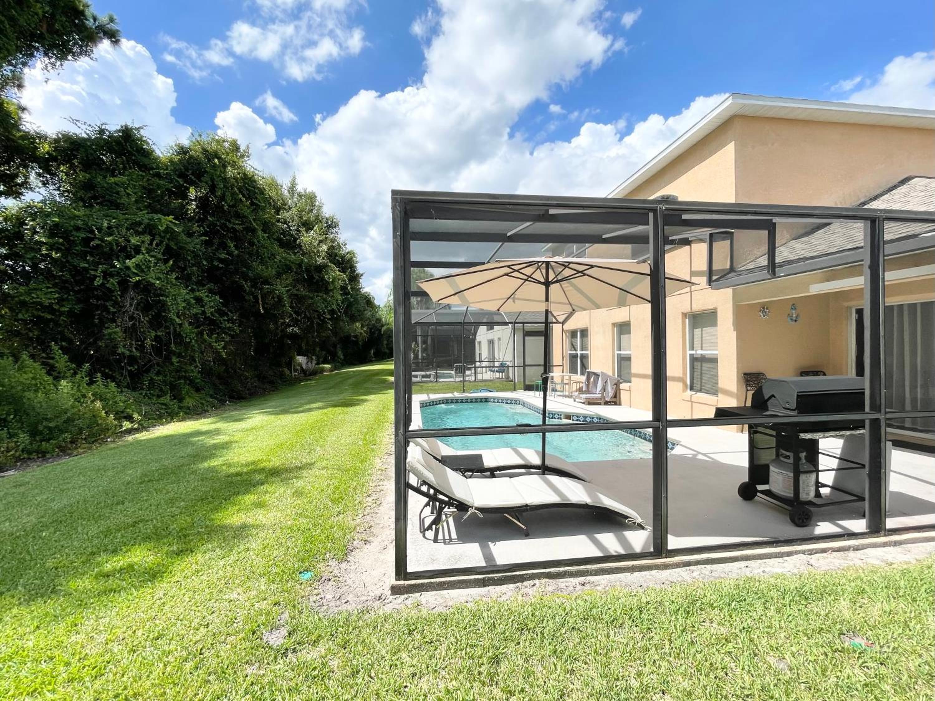 Fully Renovated, Quiet, Spacious Disney Themed Pool Home with Office view 3