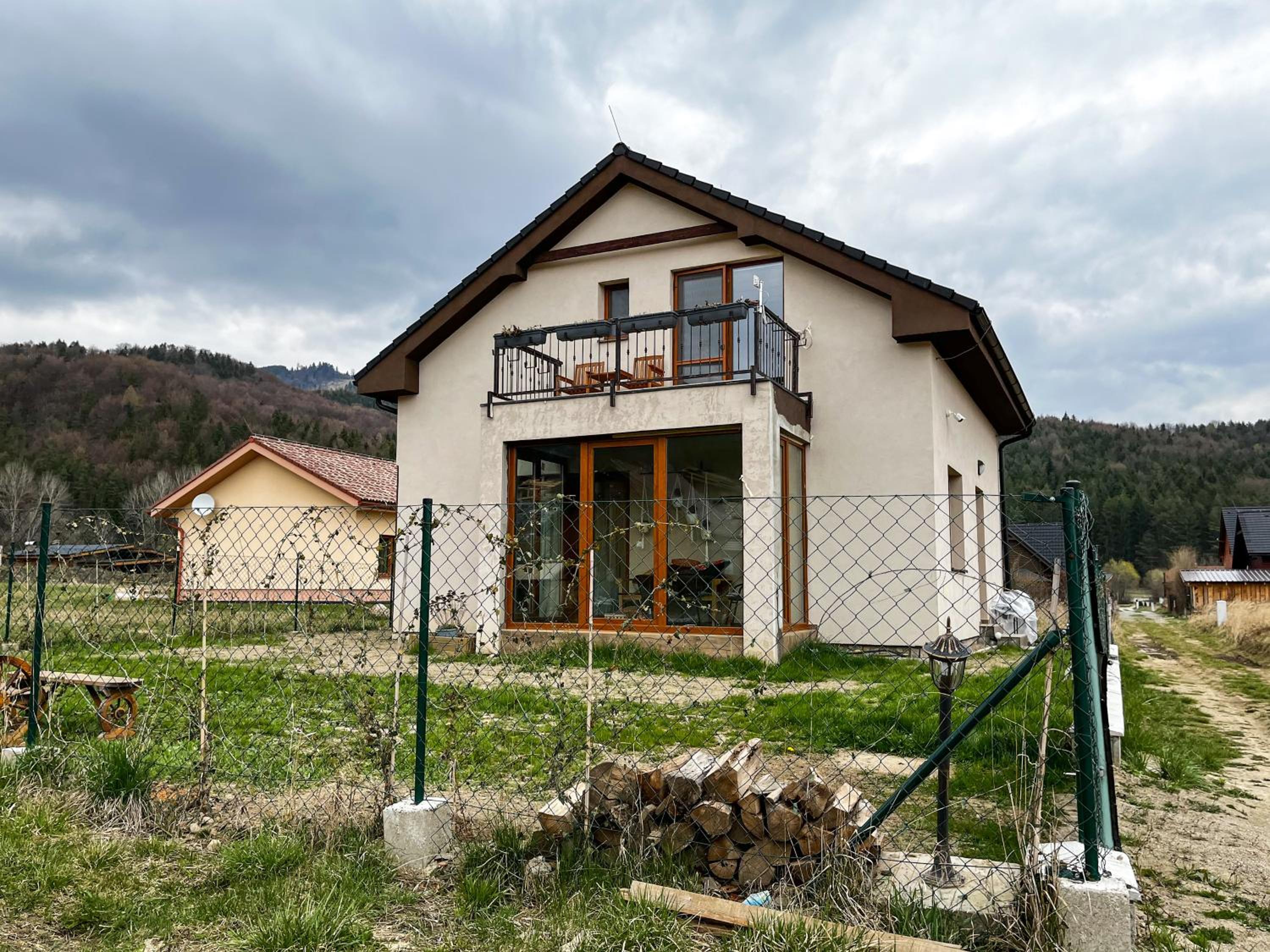 Dovolenková chata Valča view 2