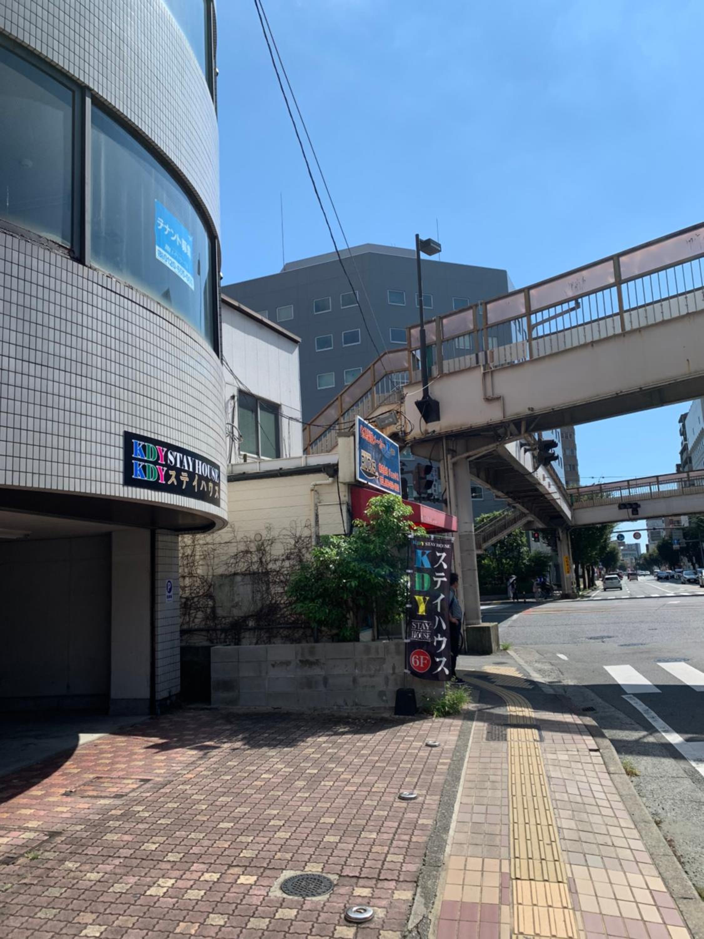 4人で一緒に熊本の中心地の最も広く安価な部屋 KDY stay view 2