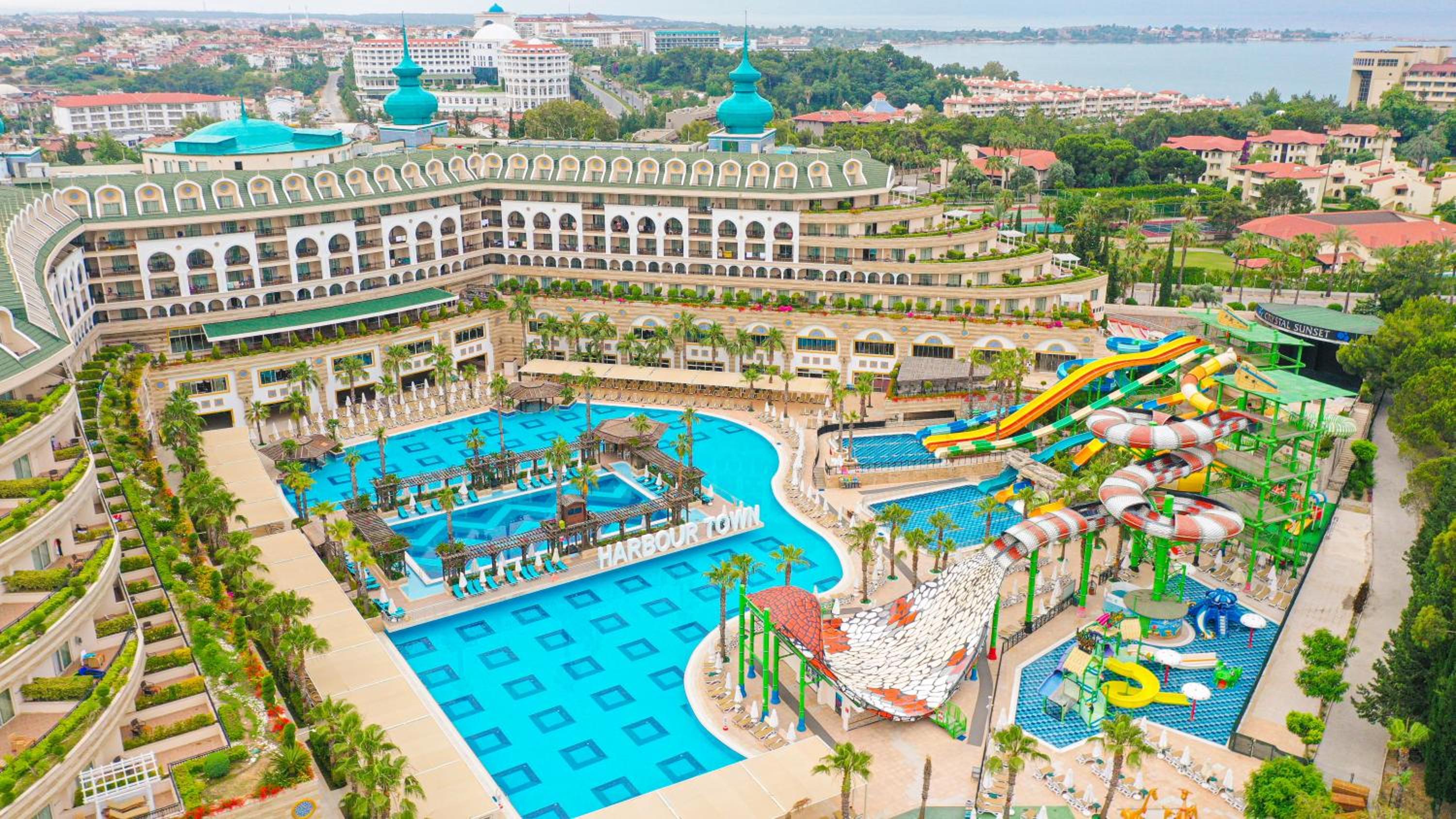 Side Vacations - Crystal Sunset Luxury Resort  Spa - Ultimate All Inclusive - Property Image 9