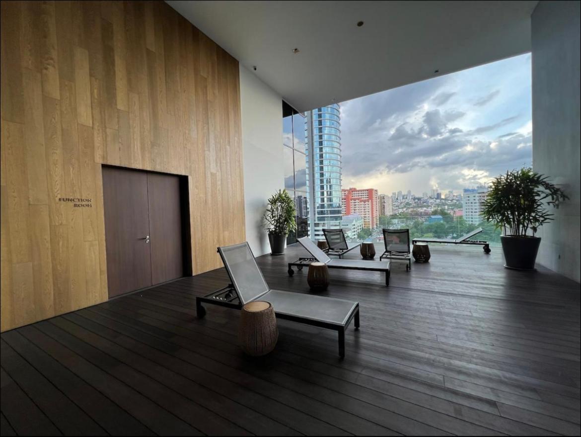 KL Sentral Serviced Apartment - The Establishment KL Sentral by Loop Suites