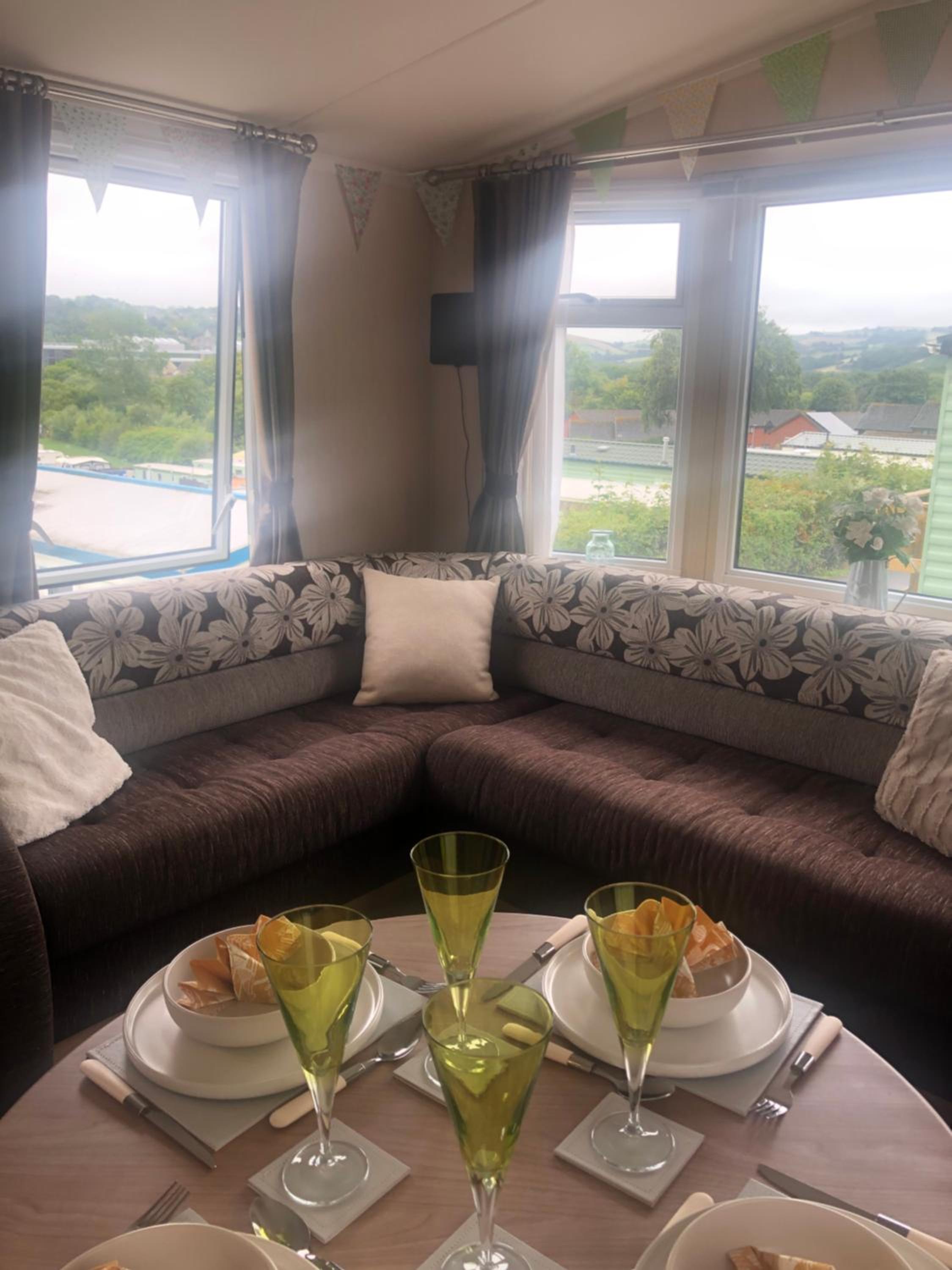 Cosy holiday caravan minutes from the beach view 5