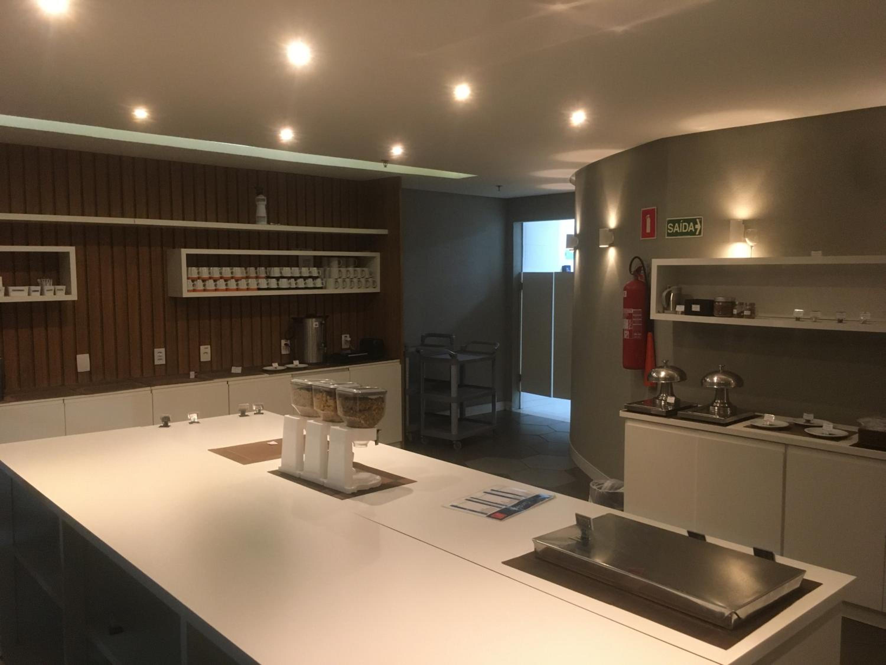 HOTEL BOSSA NOVA 113 - Ótimo Apto com cozinha para até 03 hóspedes