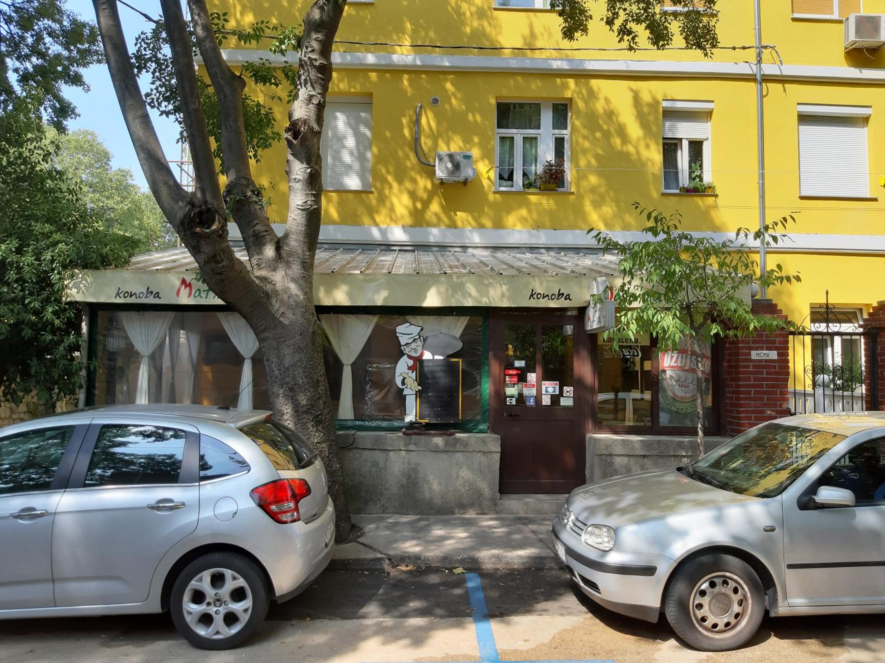 Amarena Apartment