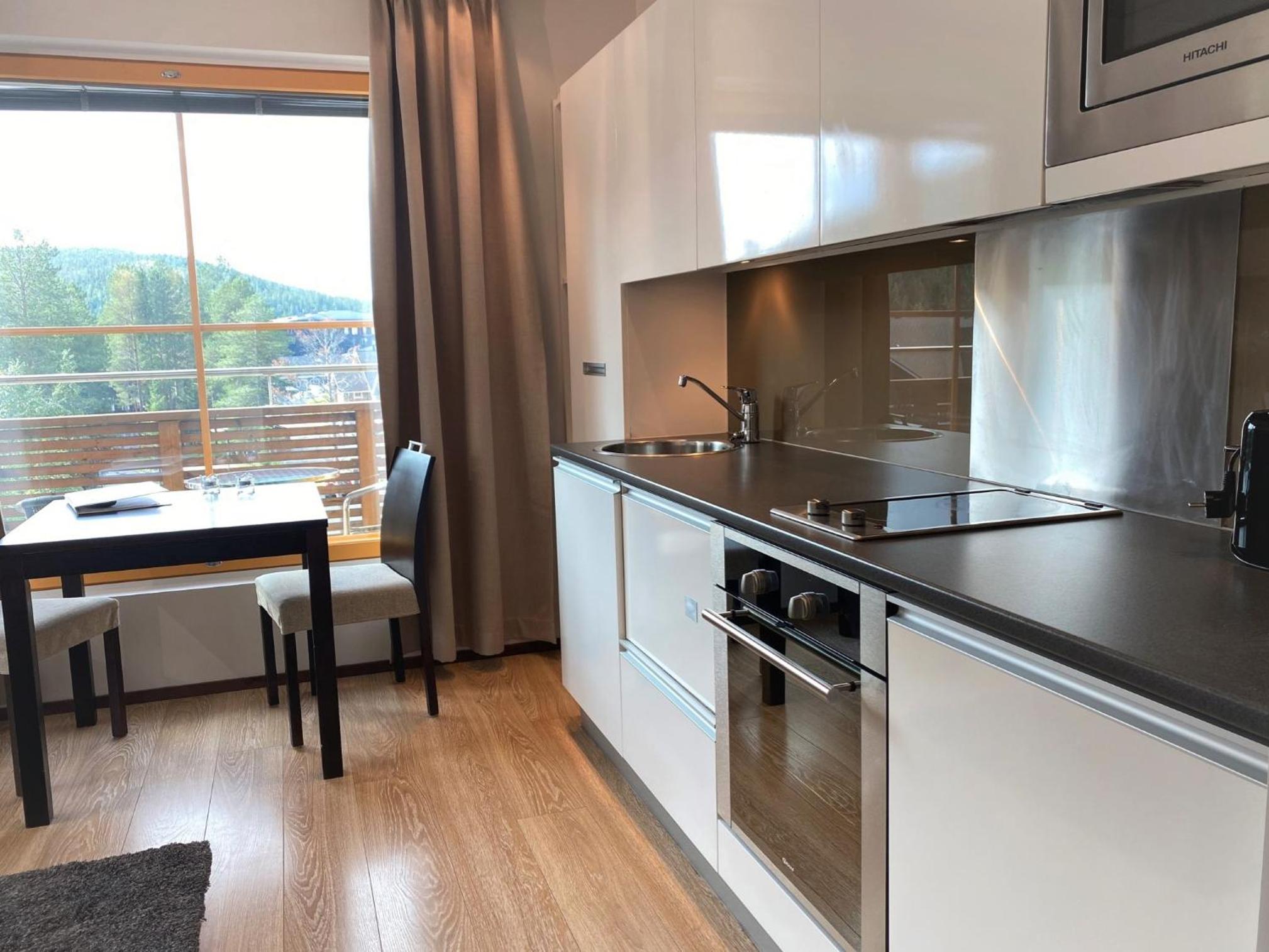 Levi Suites Levi Gold