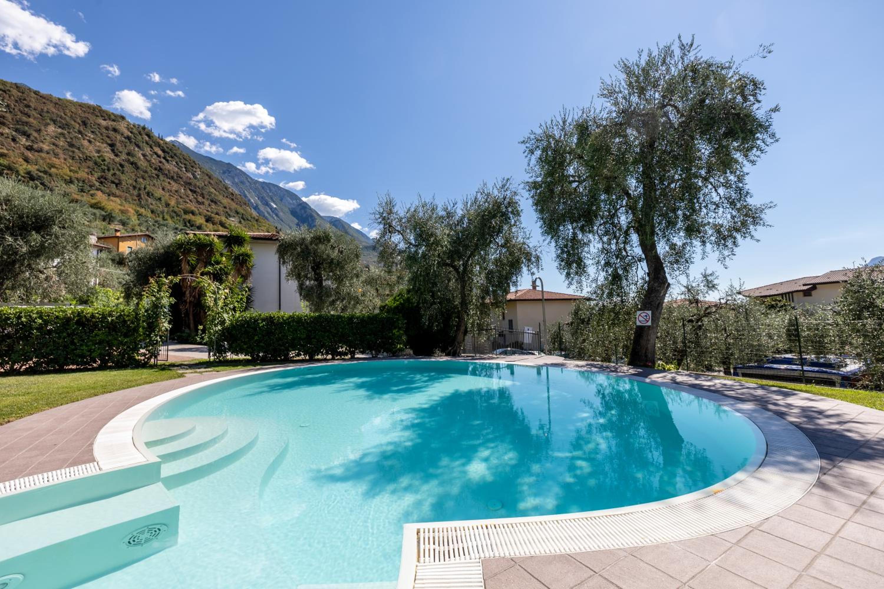 Hotel DA COSTANZA - Image 1