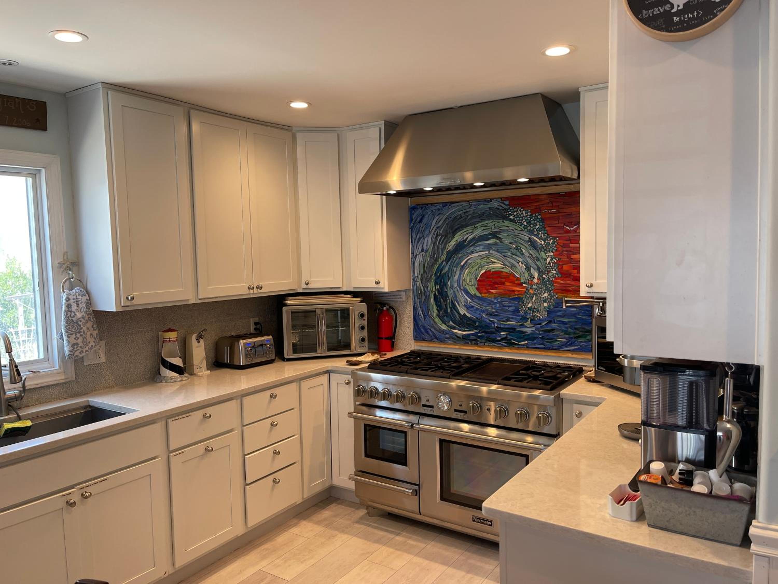 Beach House Retreats 6-just 30 Steps from the Beach with Rooftop Hot Tub and Gourmet Kitchen view 3