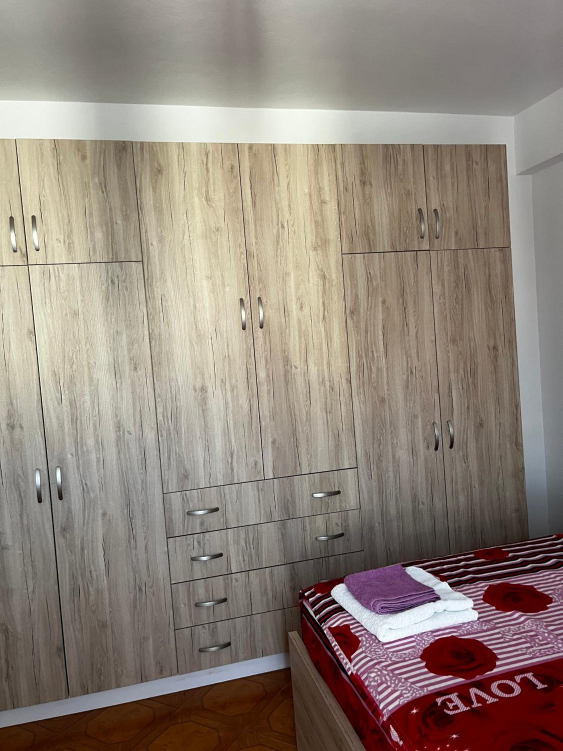 Comfort Stay Vlora Parking