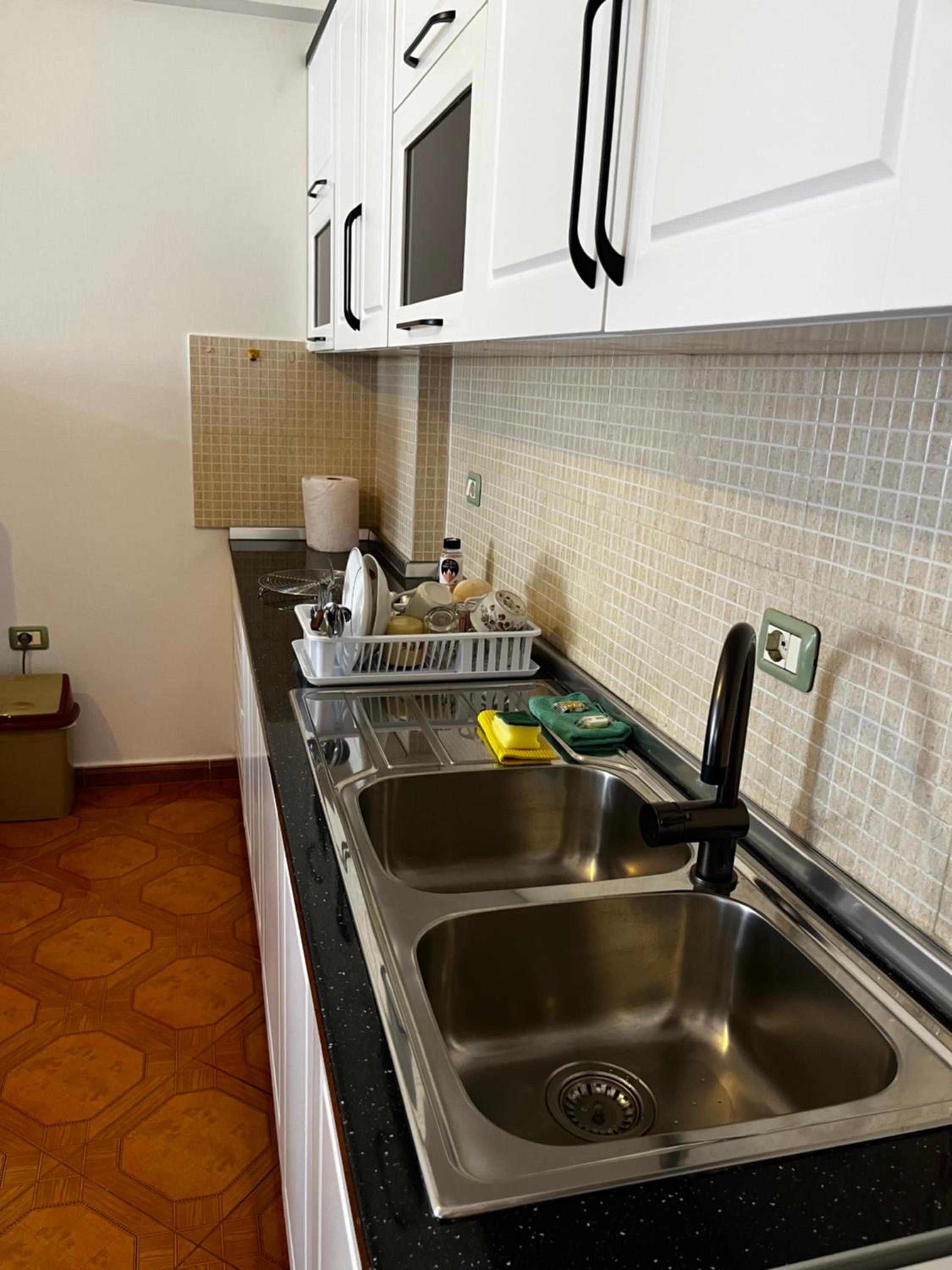 Comfort Stay Vlora Parking