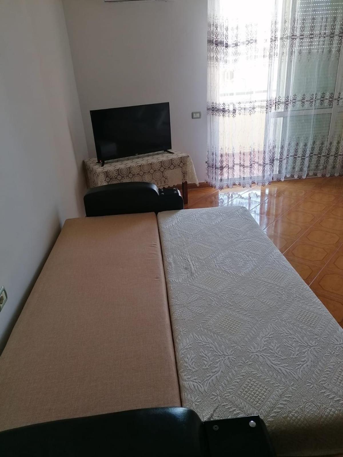 Comfort Stay Vlora Parking