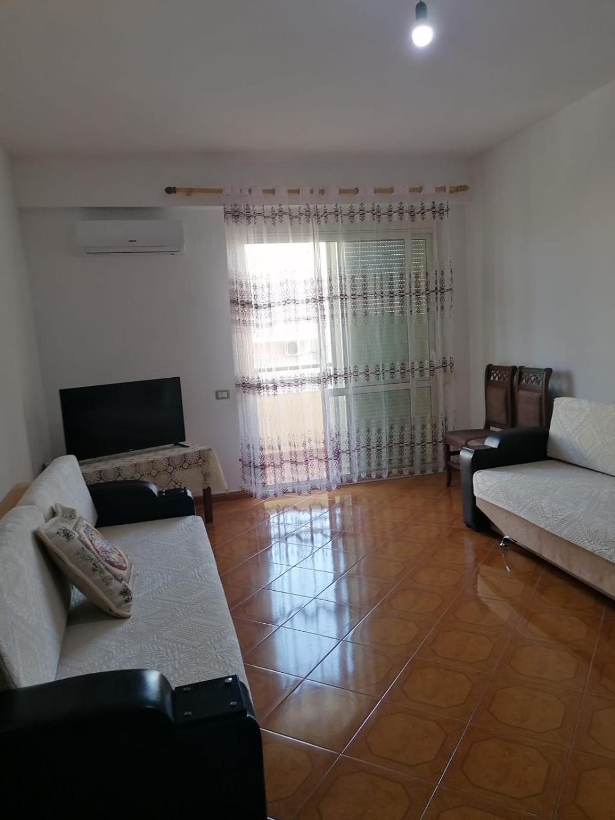 Comfort Stay Vlora Parking